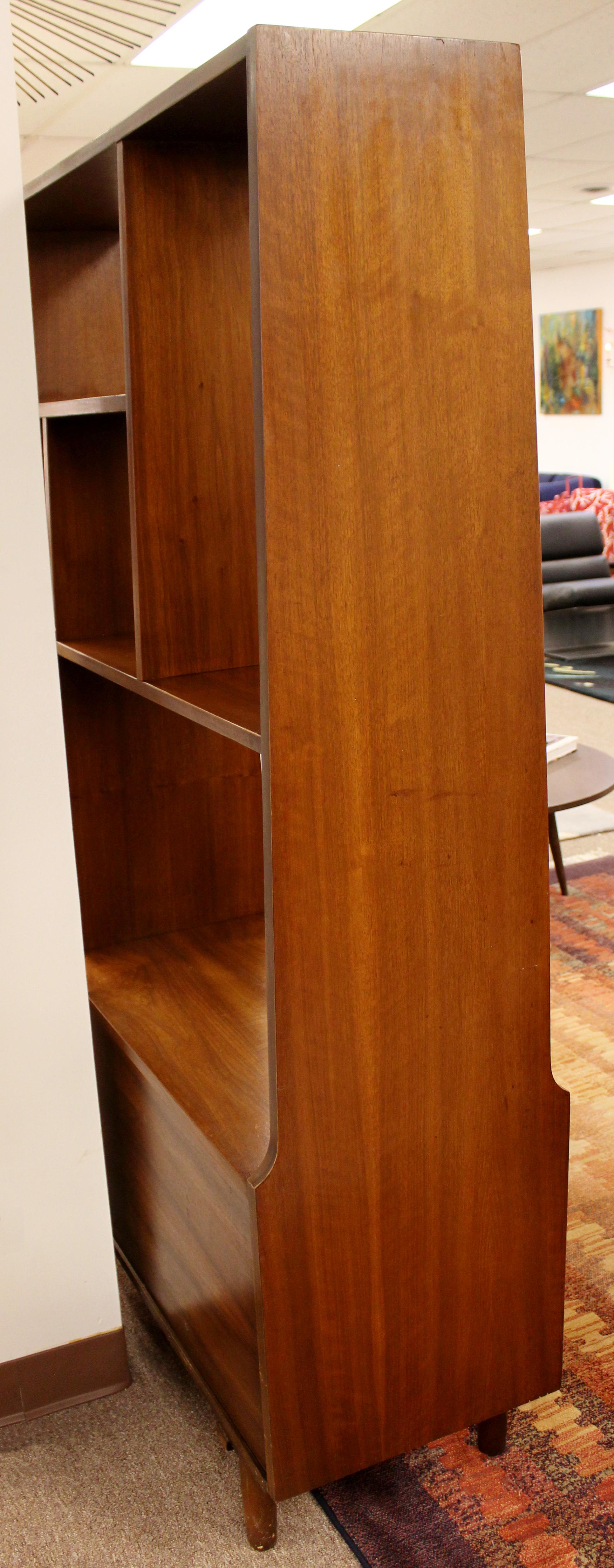 book shelf room divider