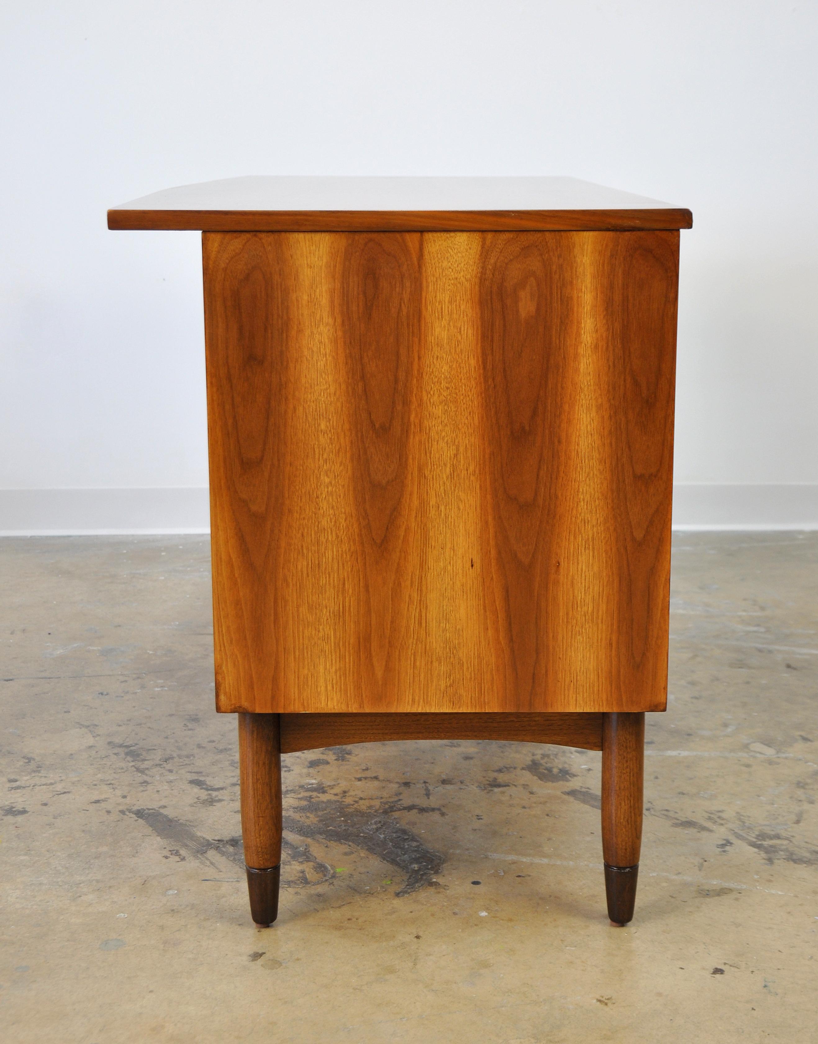 Mid-Century Modern Walnut Desk 8