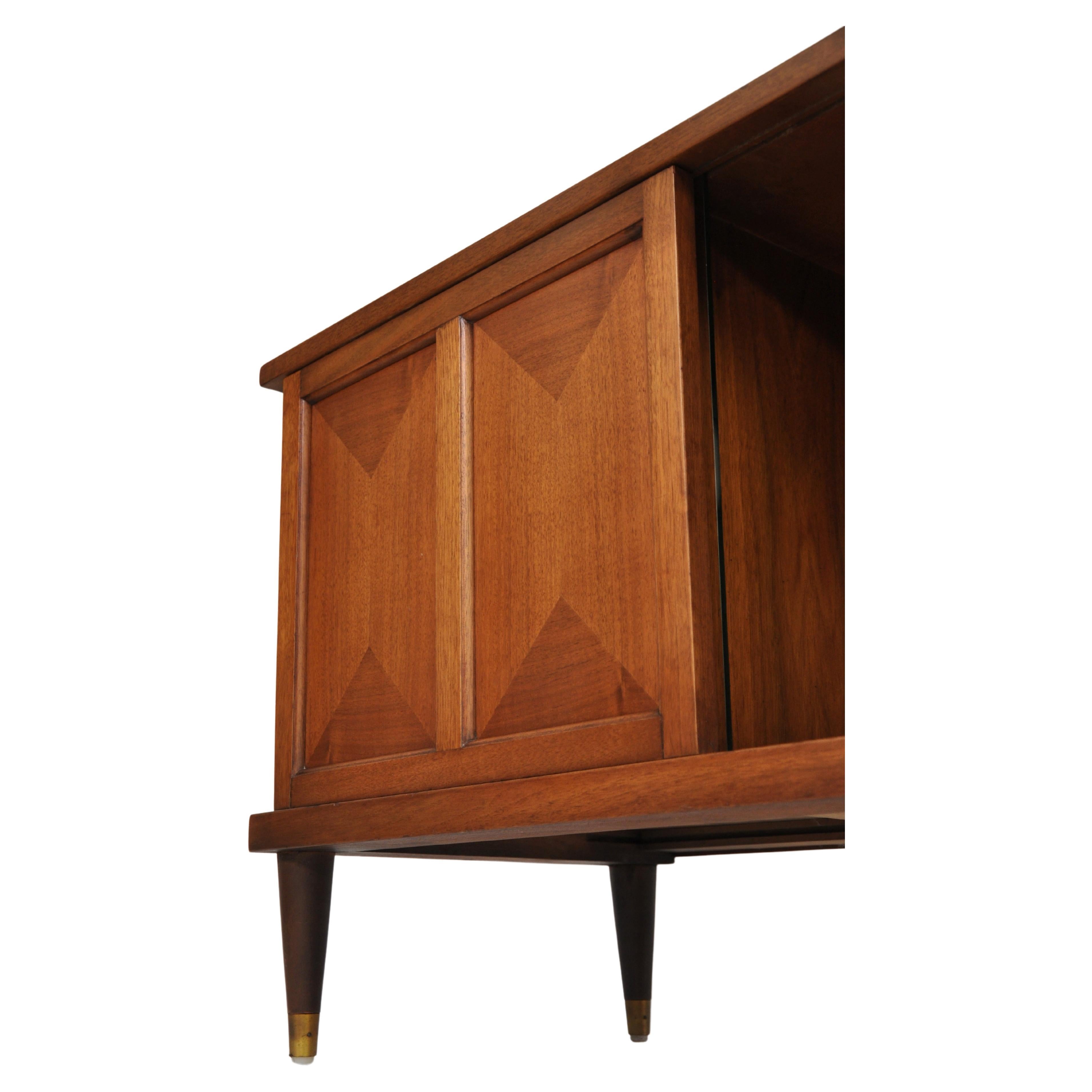 American Mid-Century Modern Walnut, Brass and Glass Credenza Console Cabinet For Sale
