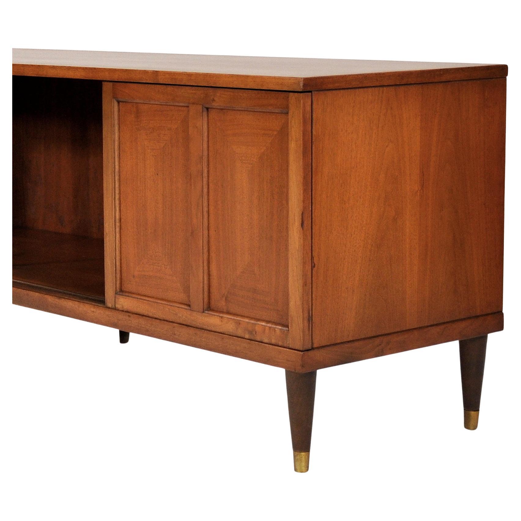 Mid-Century Modern Walnut, Brass and Glass Credenza Console Cabinet For Sale 2