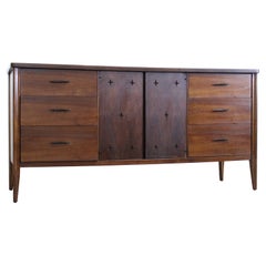 Mid-Century Modern Walnut Broyhill Saga Credenza