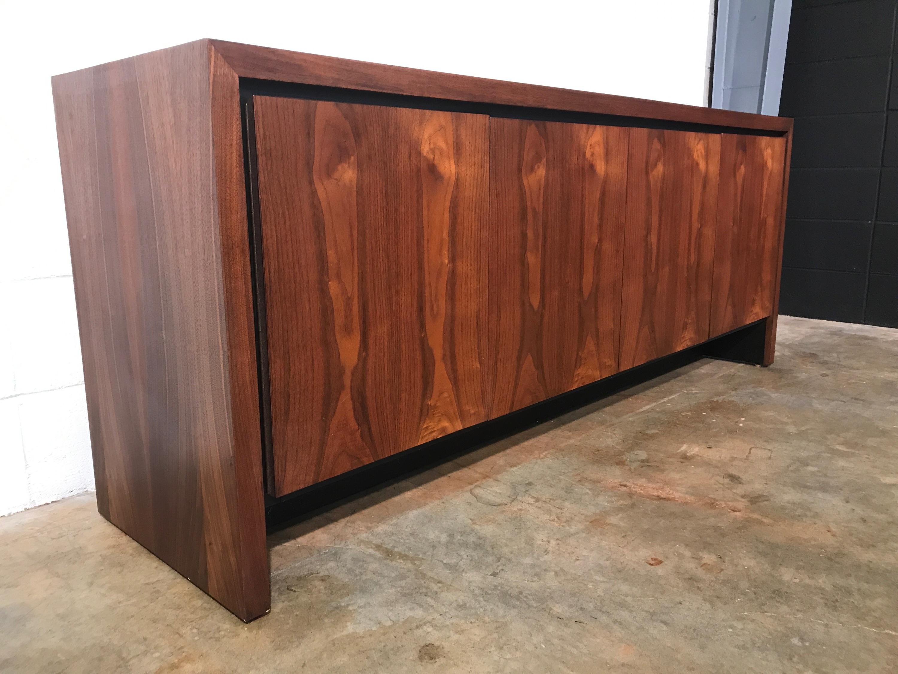 Mid-Century Modern Walnut Buffet / Credenza by Dillingham 2