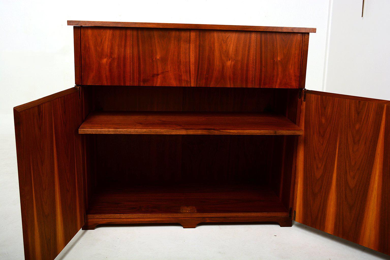 Mid-Century Modern Walnut  Cabinet Desk In Good Condition In Chula Vista, CA
