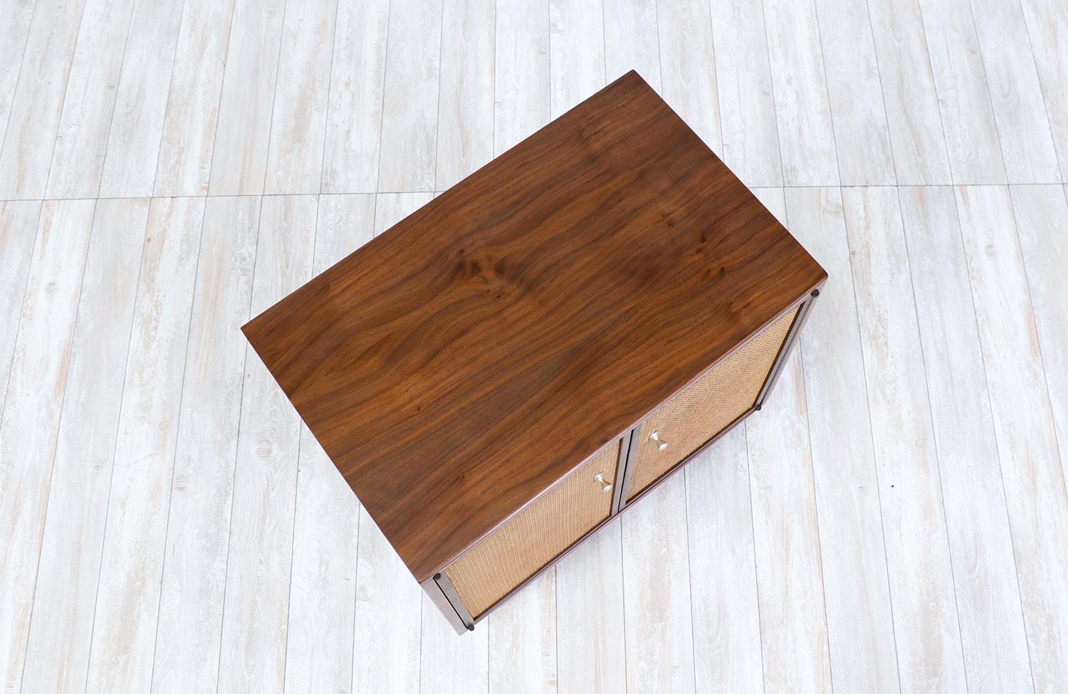 Expertly Restored - Mid-Century Modern Walnut Cabinet with Cane Doors For Sale 3