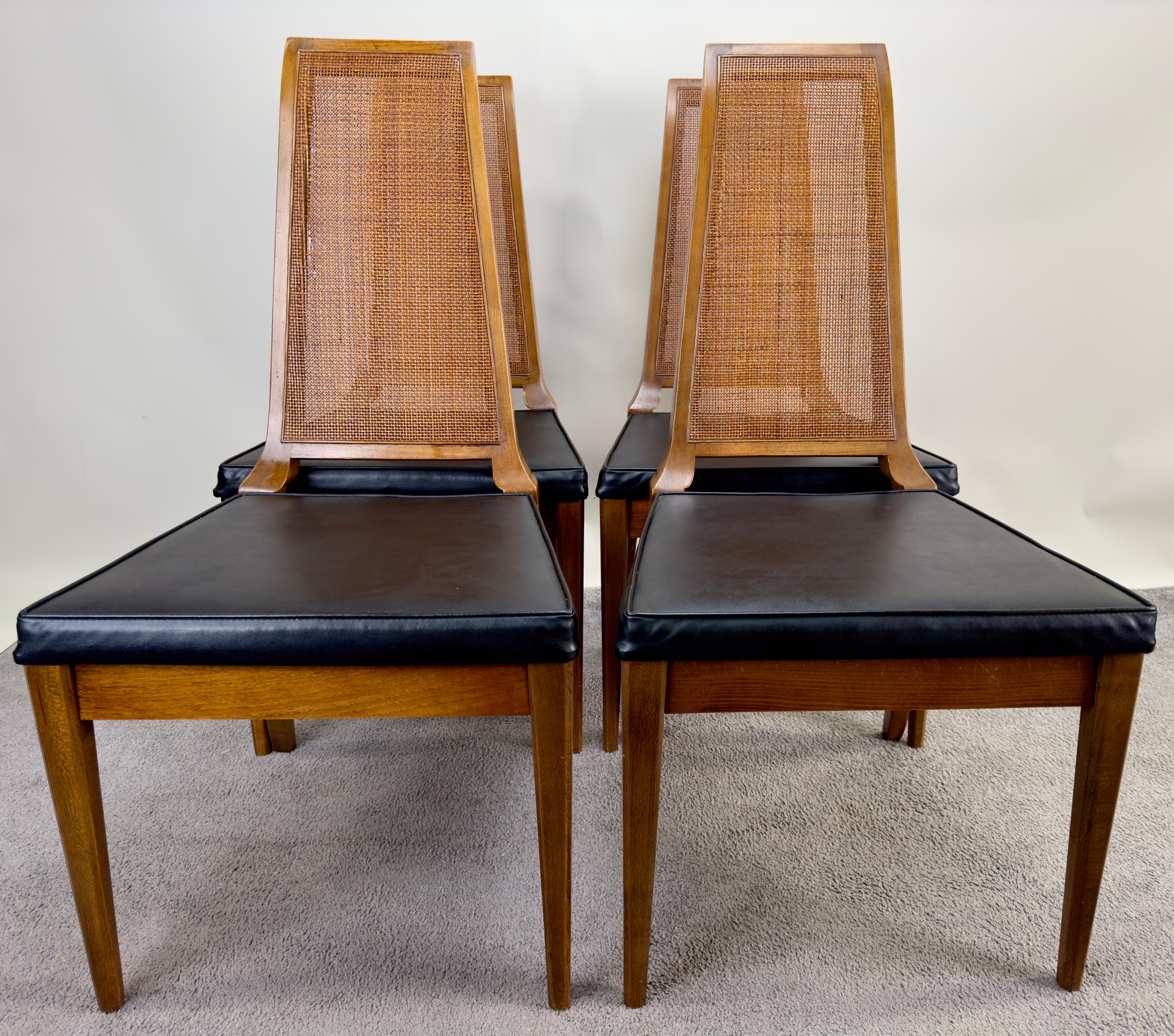 Mid Century Modern Walnut & Cane Dining Chair by American of Martinsville, 6 pcs In Good Condition For Sale In Plainview, NY