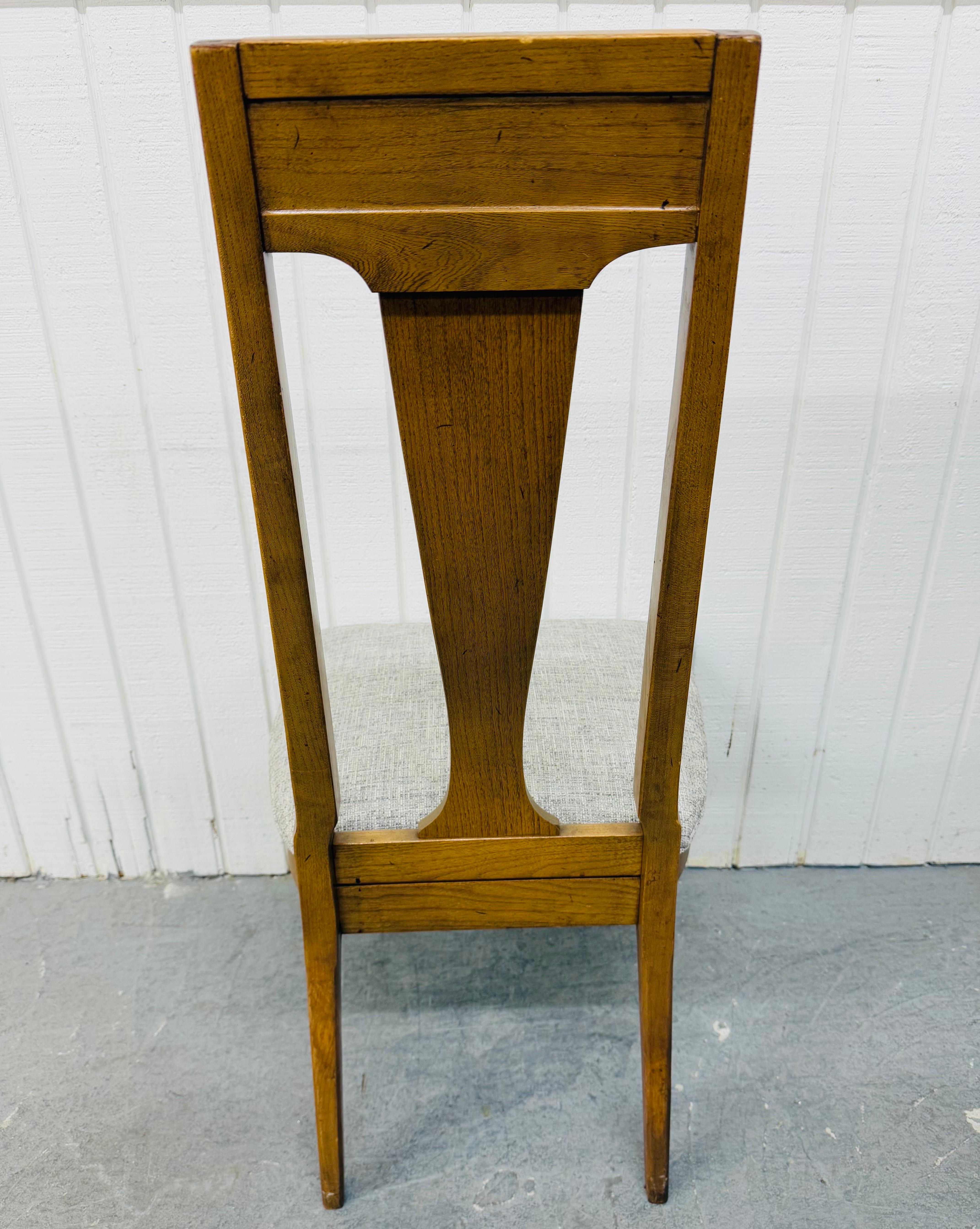 Sedie da pranzo moderne in legno di noce e canna - set di 6 in vendita 2