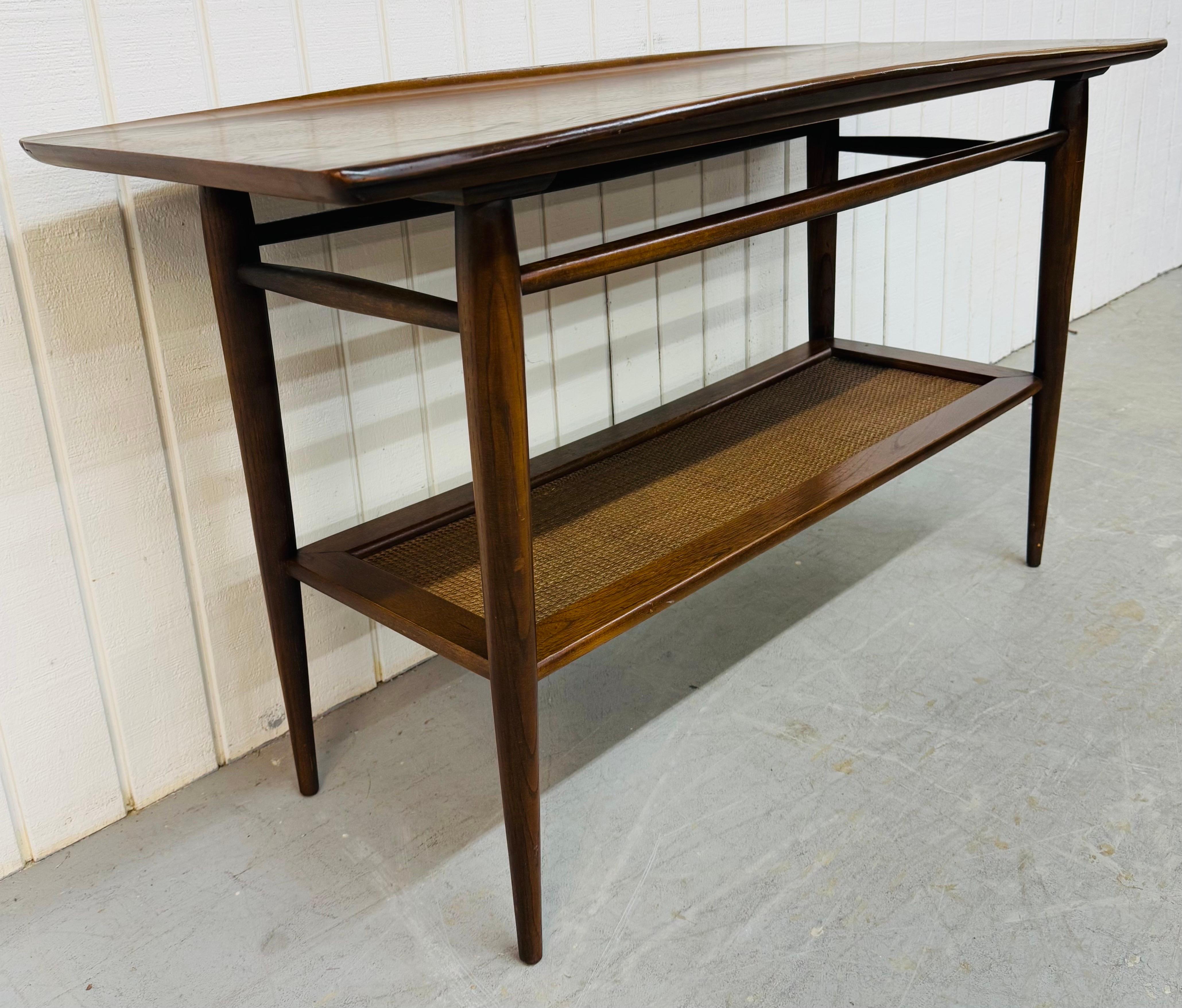 Mid-Century Modern Walnut & Cane Sofa Table In Good Condition For Sale In Clarksboro, NJ