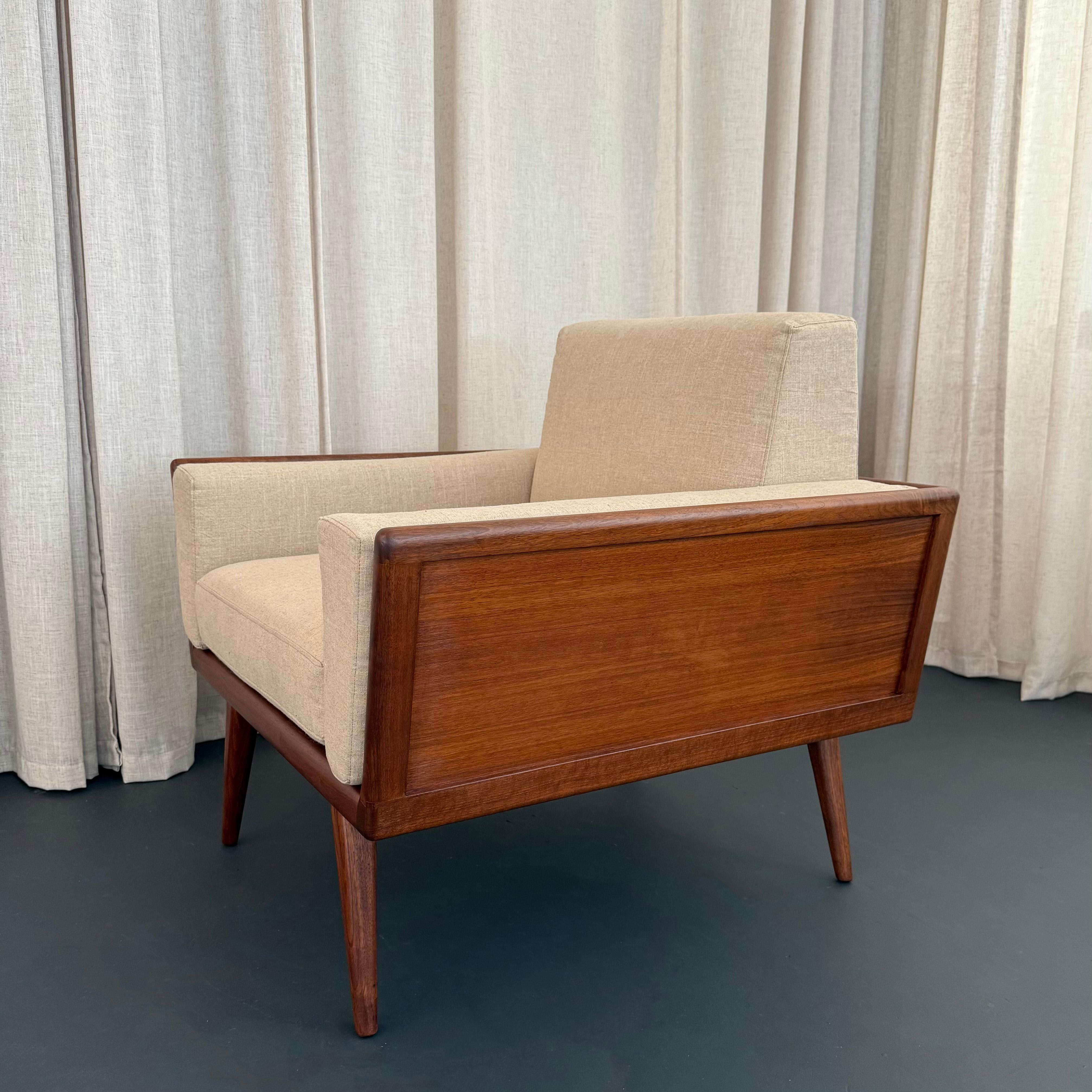 Linen Mid-Century Modern Walnut Case Armchair By Mel Smilow For Sale