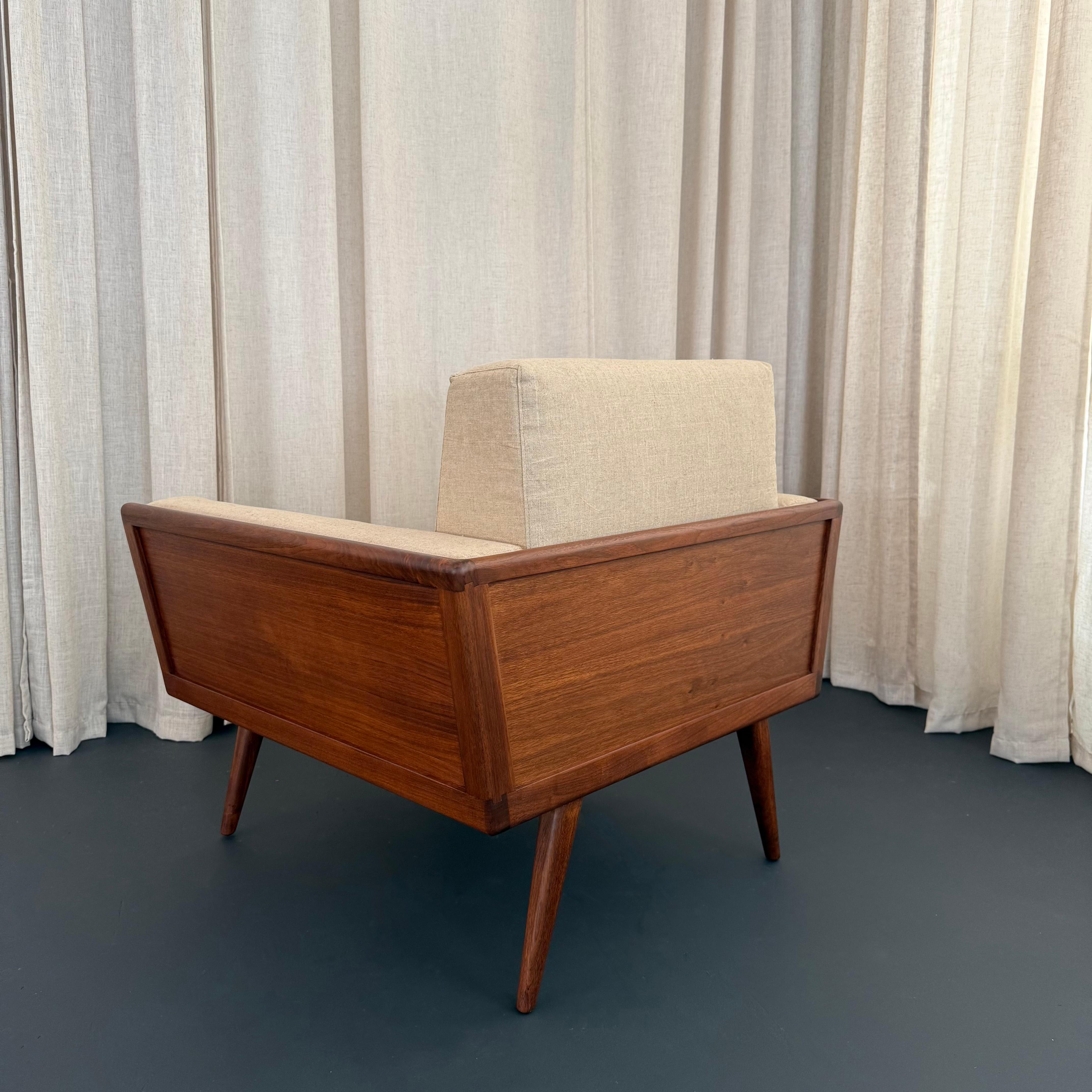 Mid-Century Modern Walnut Case Armchair By Mel Smilow For Sale 3