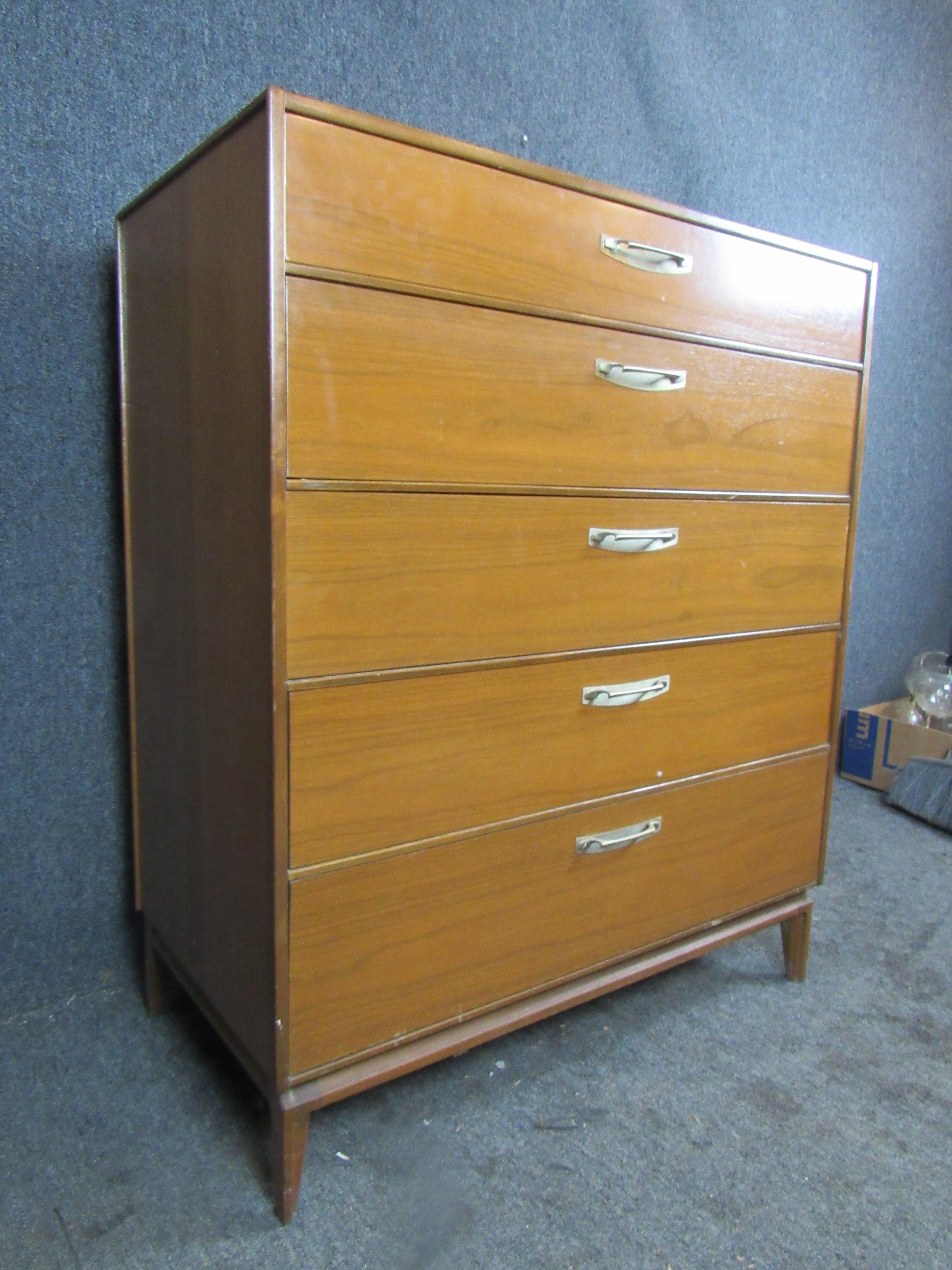 North American Mid-Century Modern Walnut Chest of Drawers For Sale