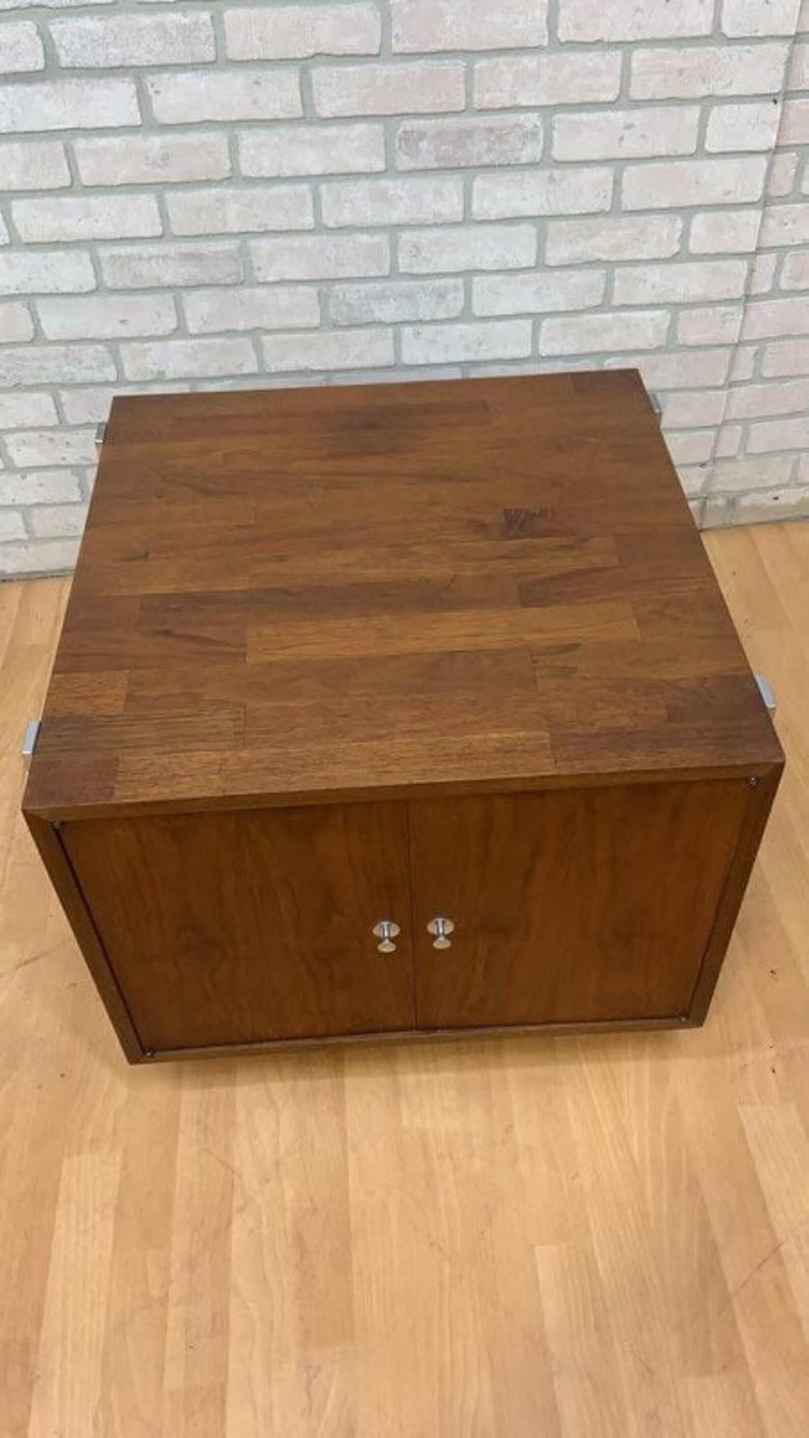Mid Century Modern Walnut Chrome Flat Bar Record Storage Cabinet In Good Condition In Chicago, IL