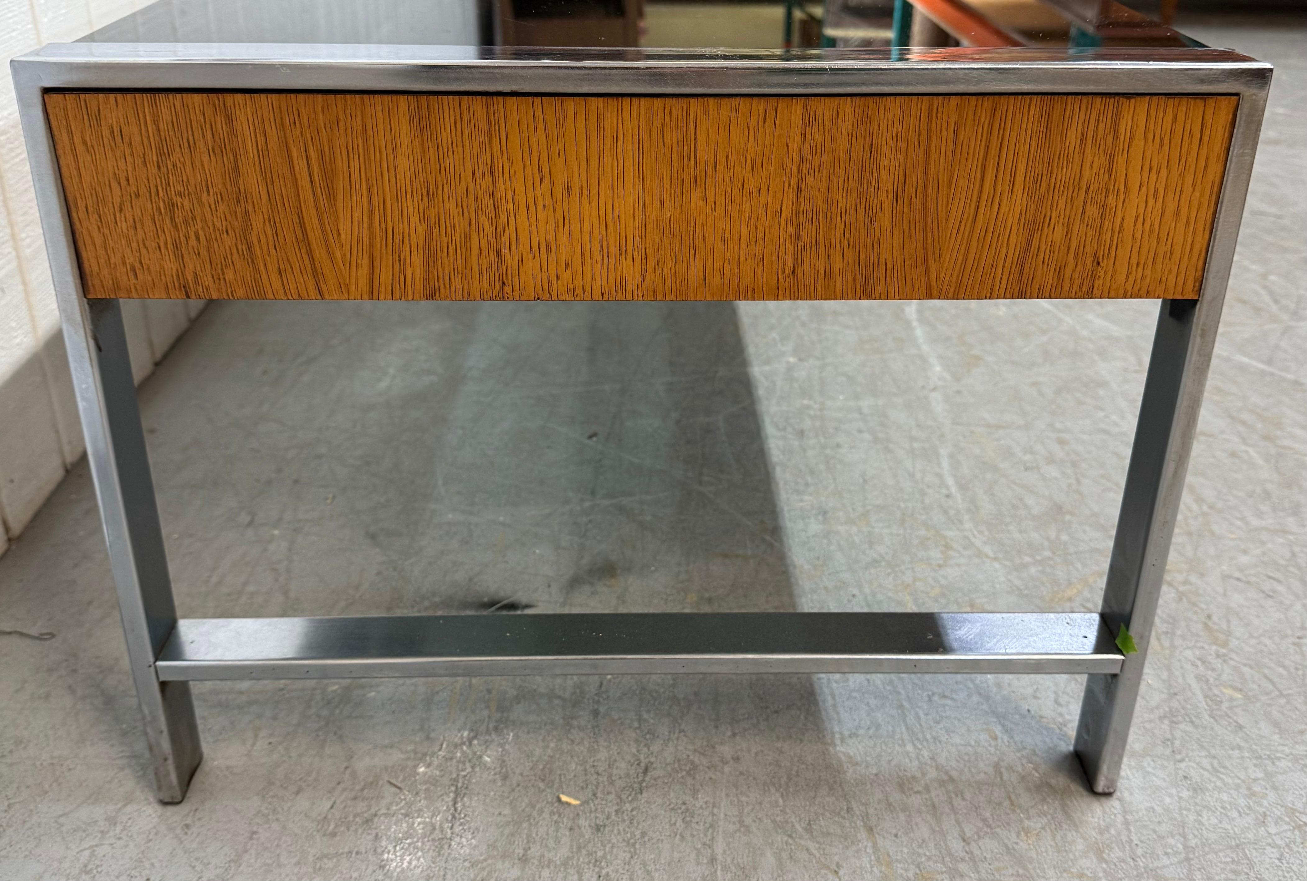 Mid-Century Modern Walnut & Chrome Smoked Glass Coffee Table For Sale 2