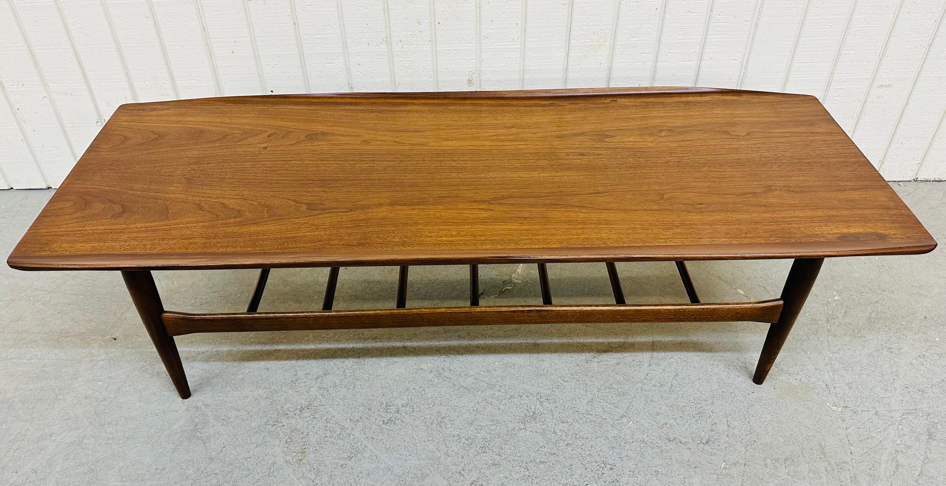 Mid-Century Modern Walnut Coffee Table at 1stDibs