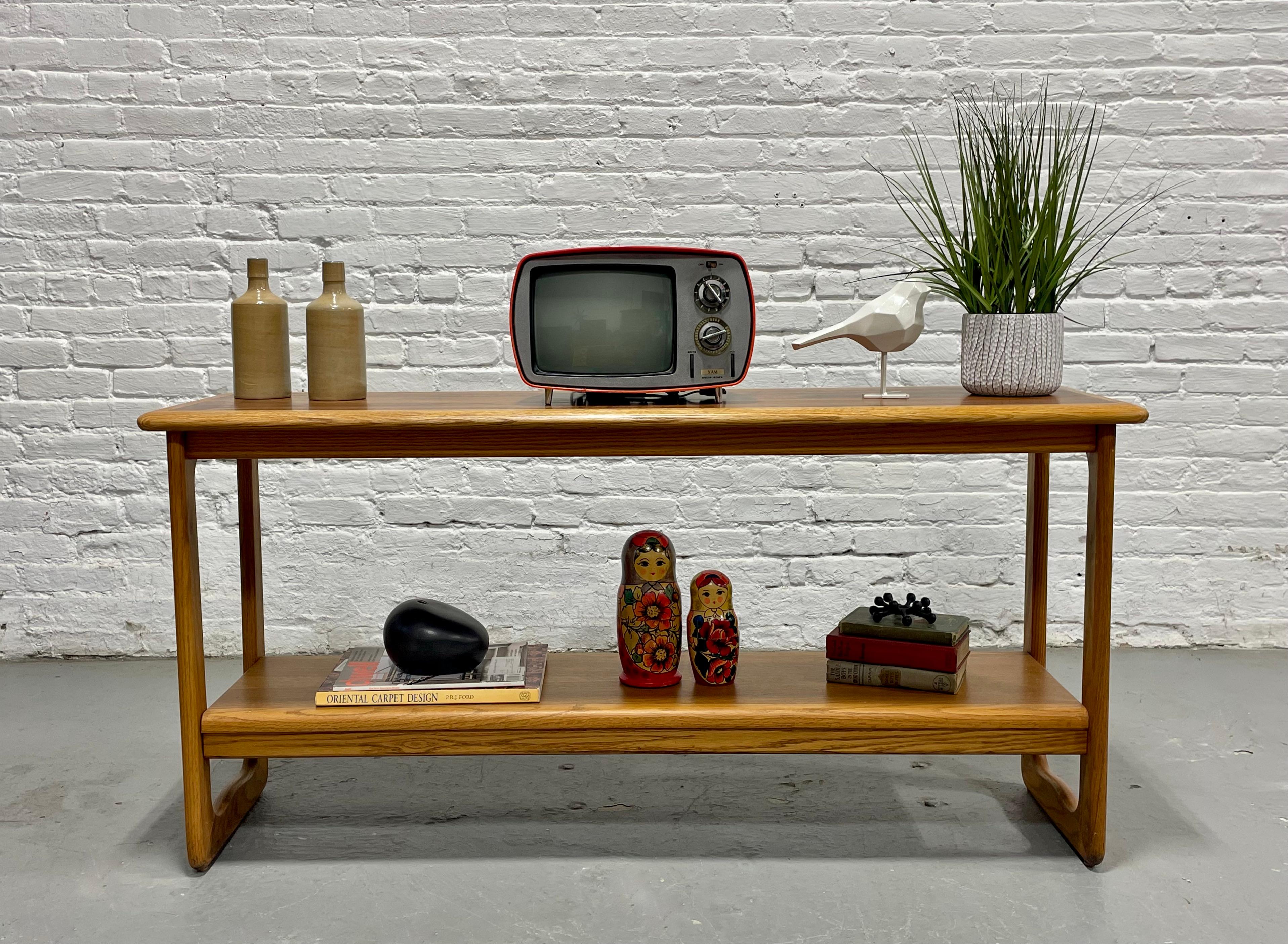 Mid Century MODERN Walnut CONSOLE TABLE by Lane Furniture Co, c. 1960's For Sale 4