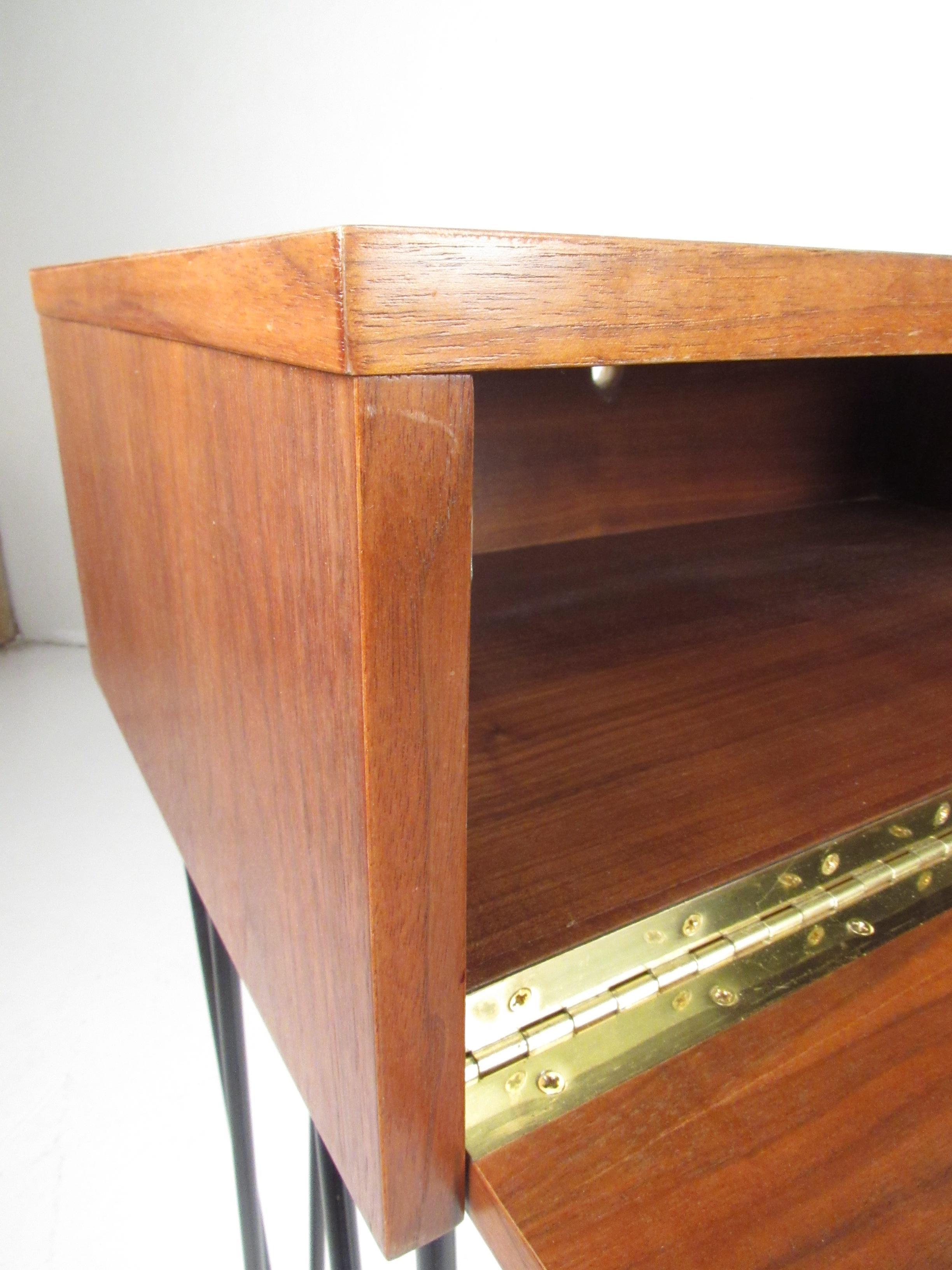 Mid-Century Modern Walnut Console Table or Vanity 4
