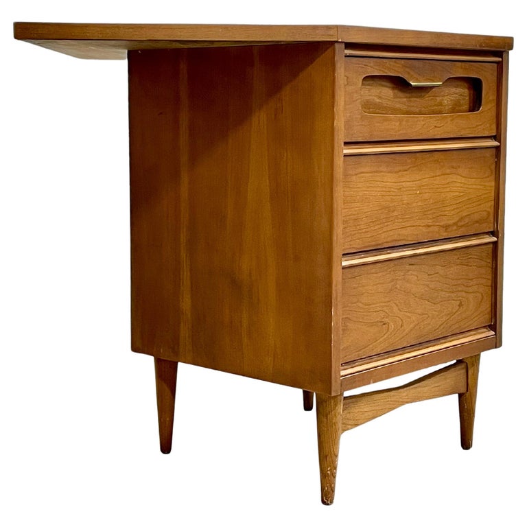 Mid Century MODERN WALNUT CORNER / Chest Of Drawers by Bassett Furniture Co. For Sale at