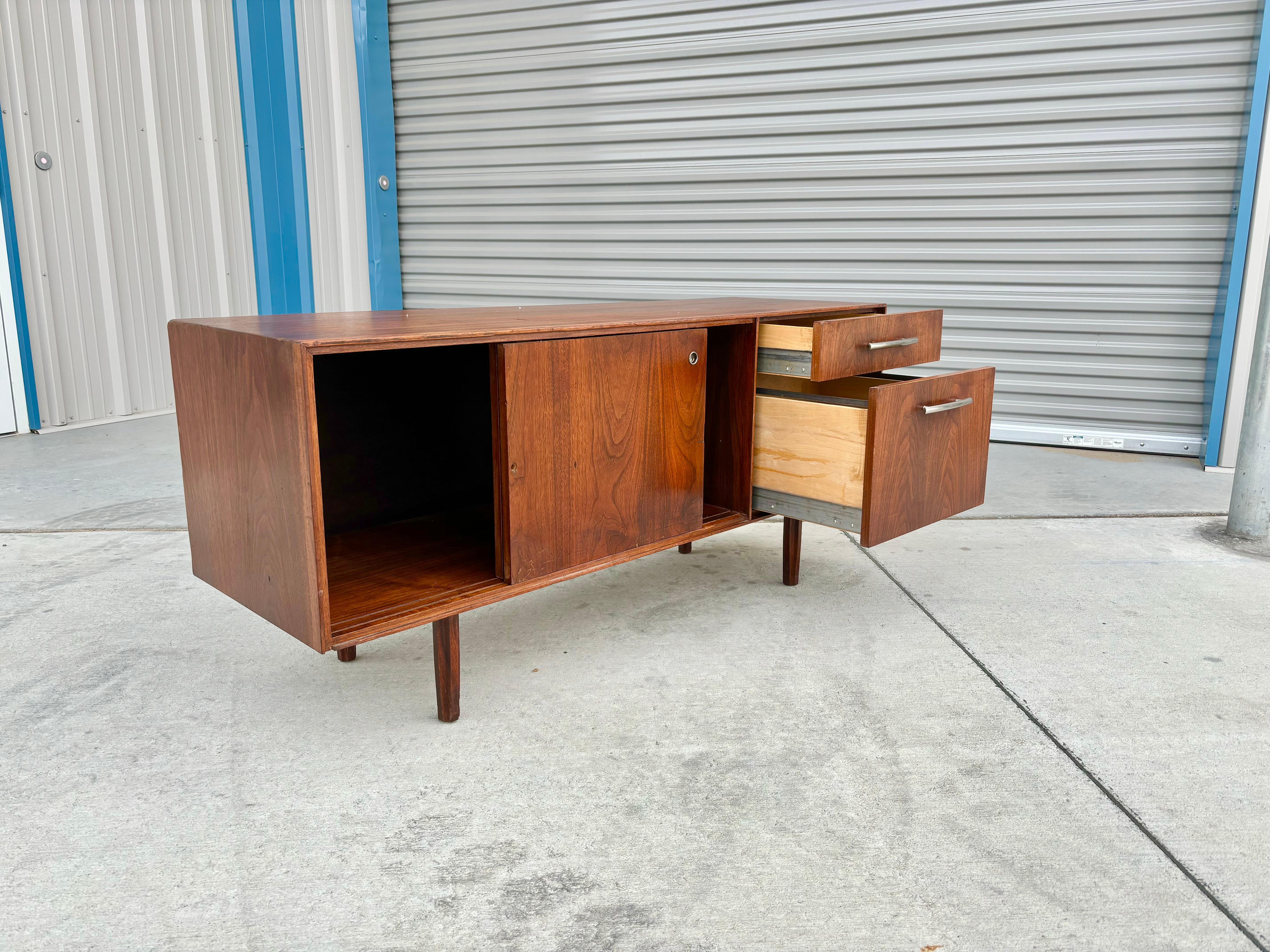 American Mid Century Modern Walnut Credenza, 1960s