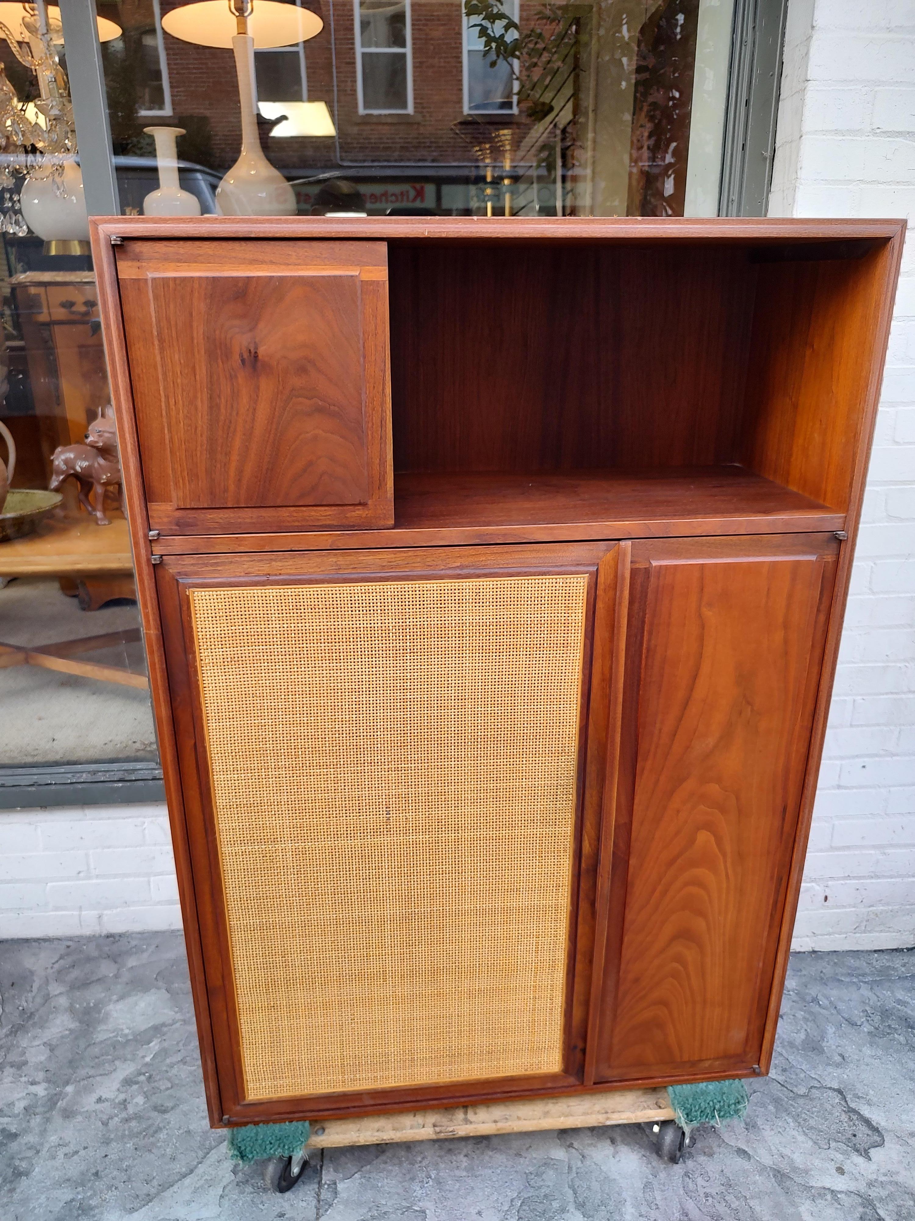 Mid-Century Modern Walnut Credenza Attributed to Founders 2