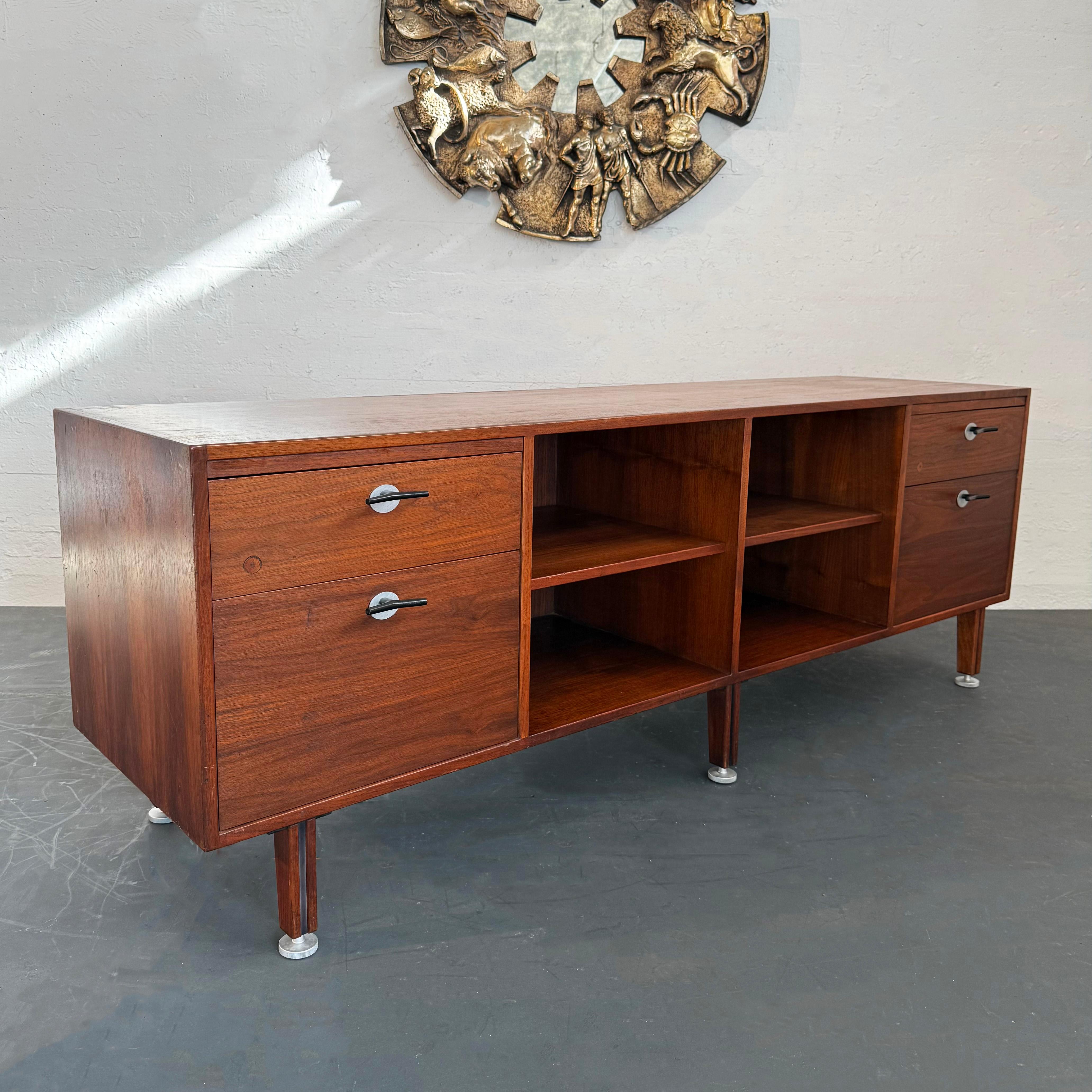 Mid-Century Modern Walnut Credenza Bookcase With Y Pulls By Jens Risom For Sale 5