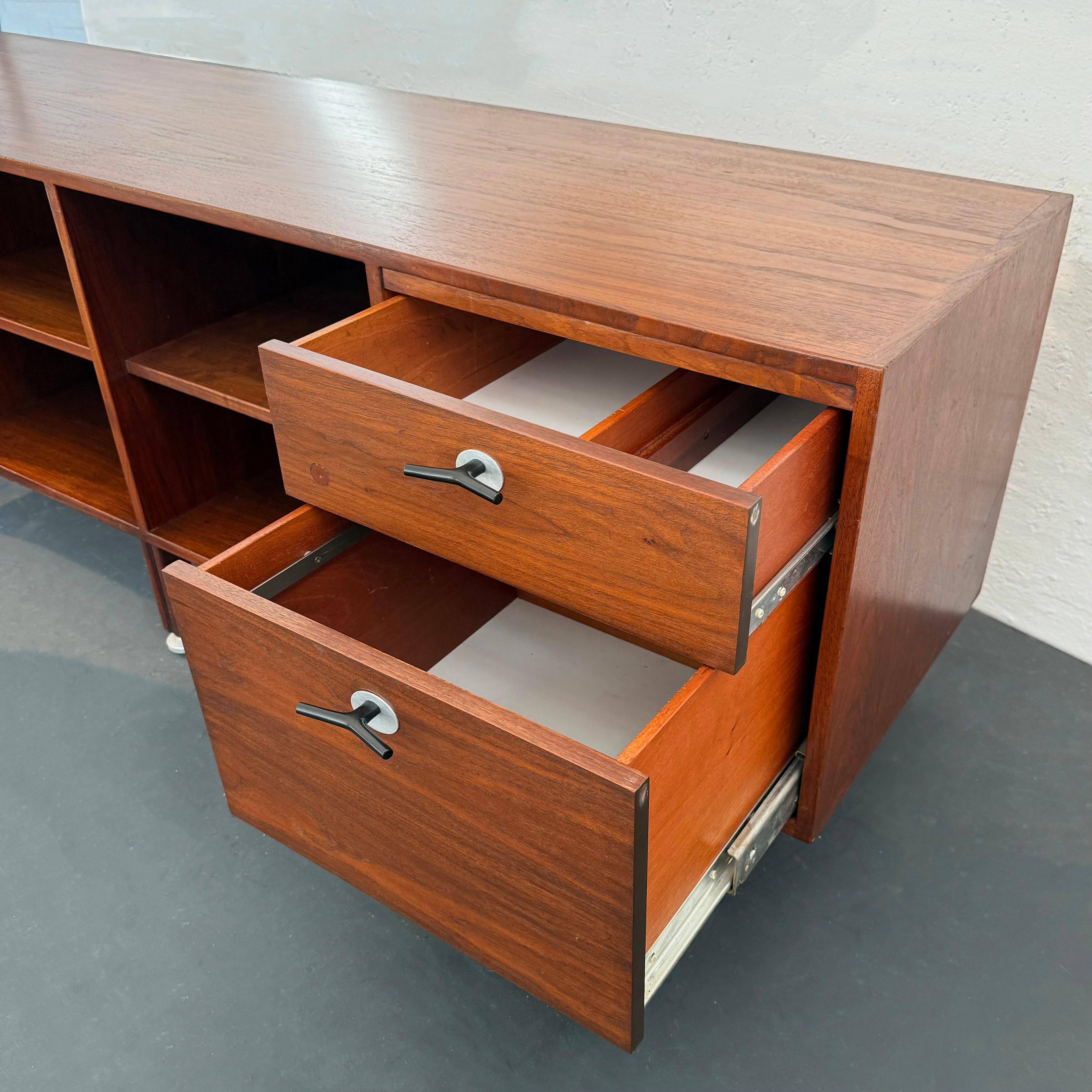 Mid-Century Modern Walnut Credenza Bookcase With Y Pulls By Jens Risom For Sale 1