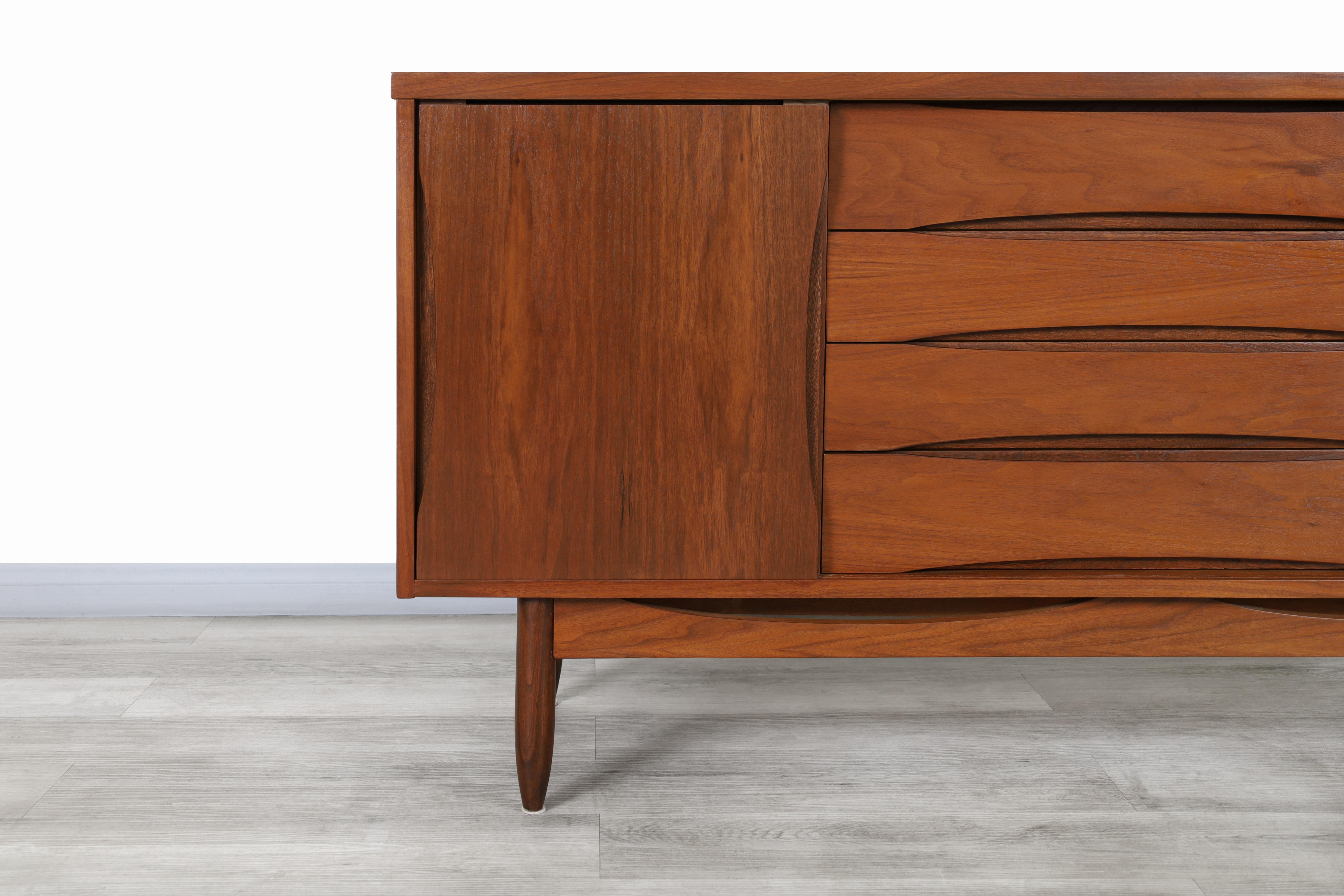 Mid Century Modern Walnut Credenza by Broyhill 3