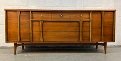 Mid-Century Modern Walnut Credenza by Leo Jiranek for Bassett Furniture