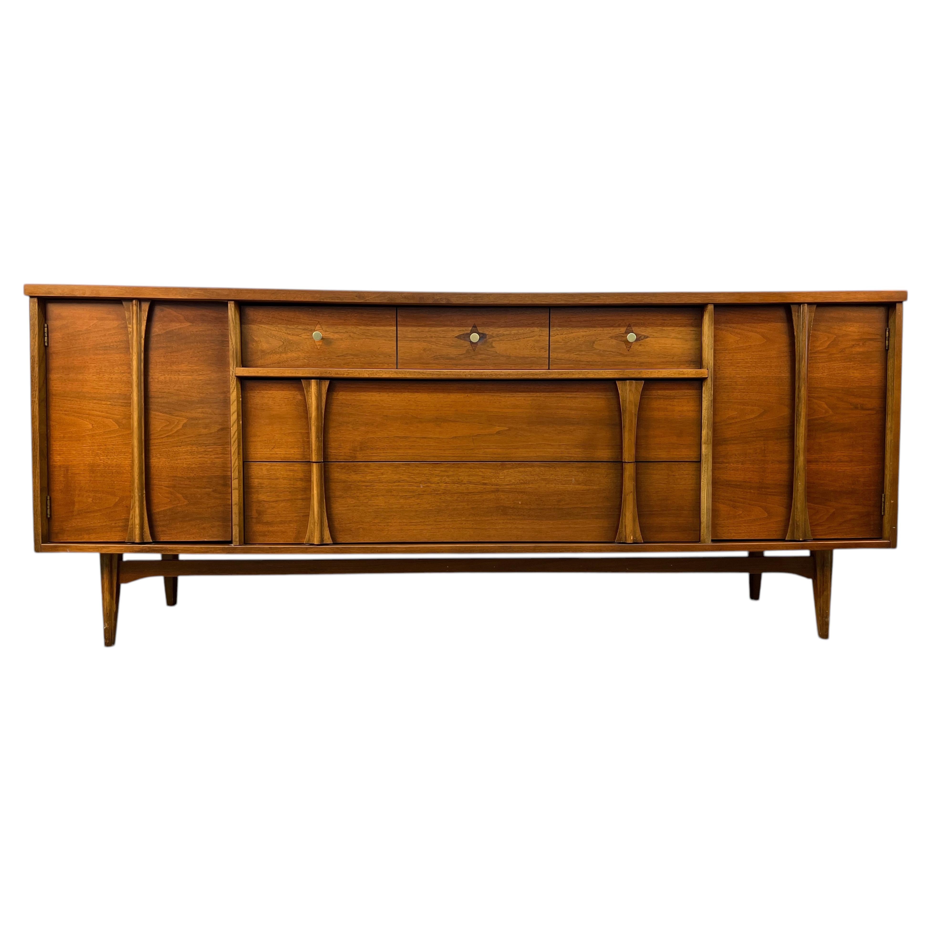 Mid-Century Modern Walnut Credenza by Leo Jiranek for Bassett Furniture