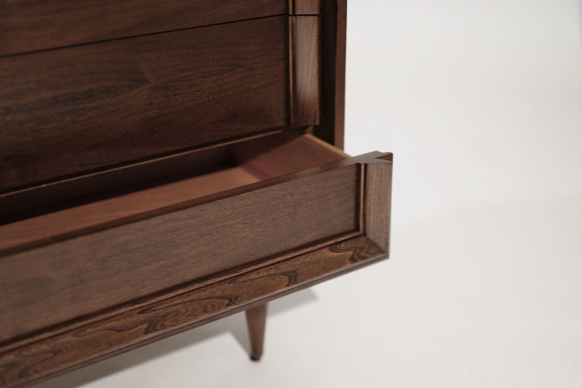 Mid-Century Modern Walnut Credenza, C. 1950s For Sale 7