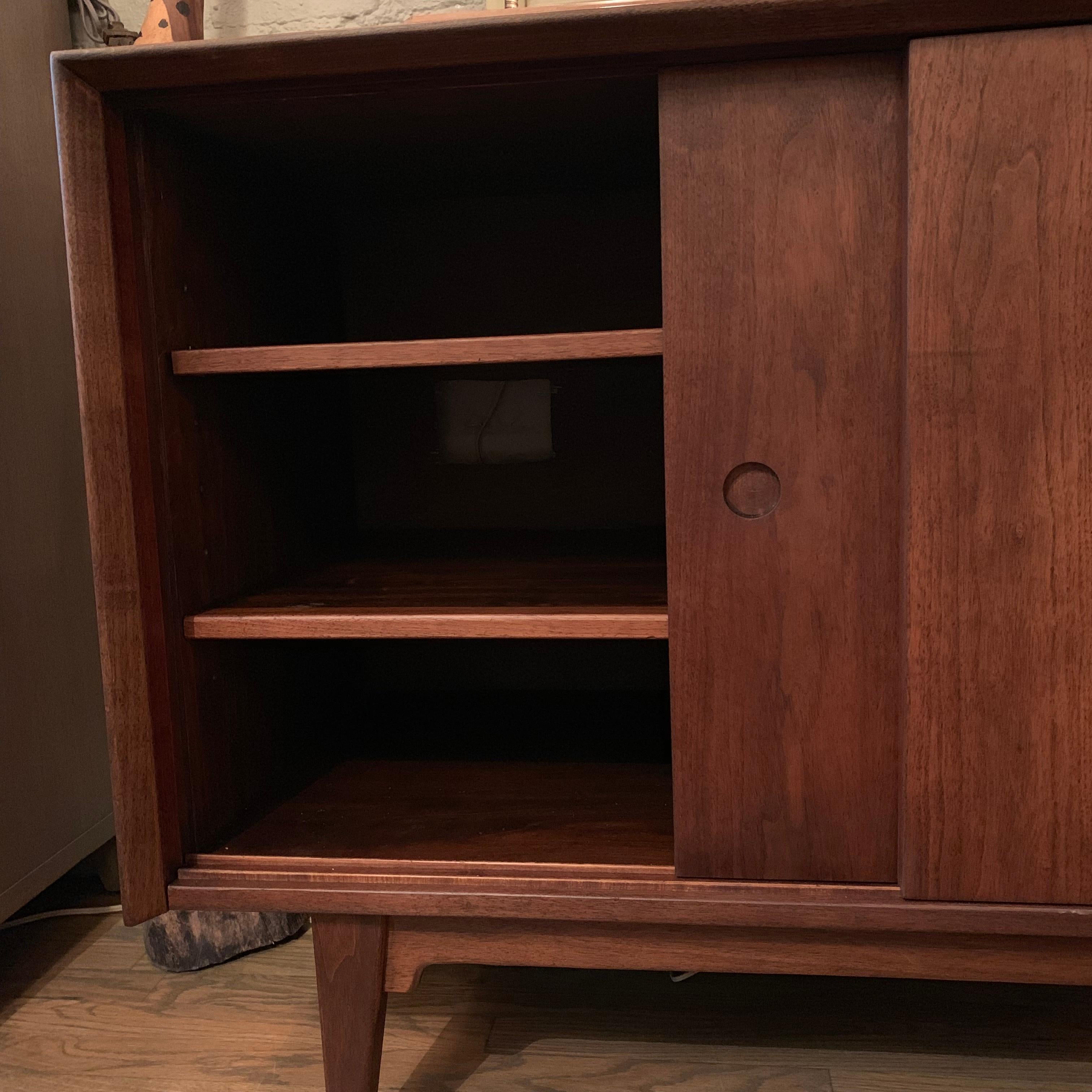 Mid-Century Modern Walnut Credenza Cabinet by Jens Risom 5