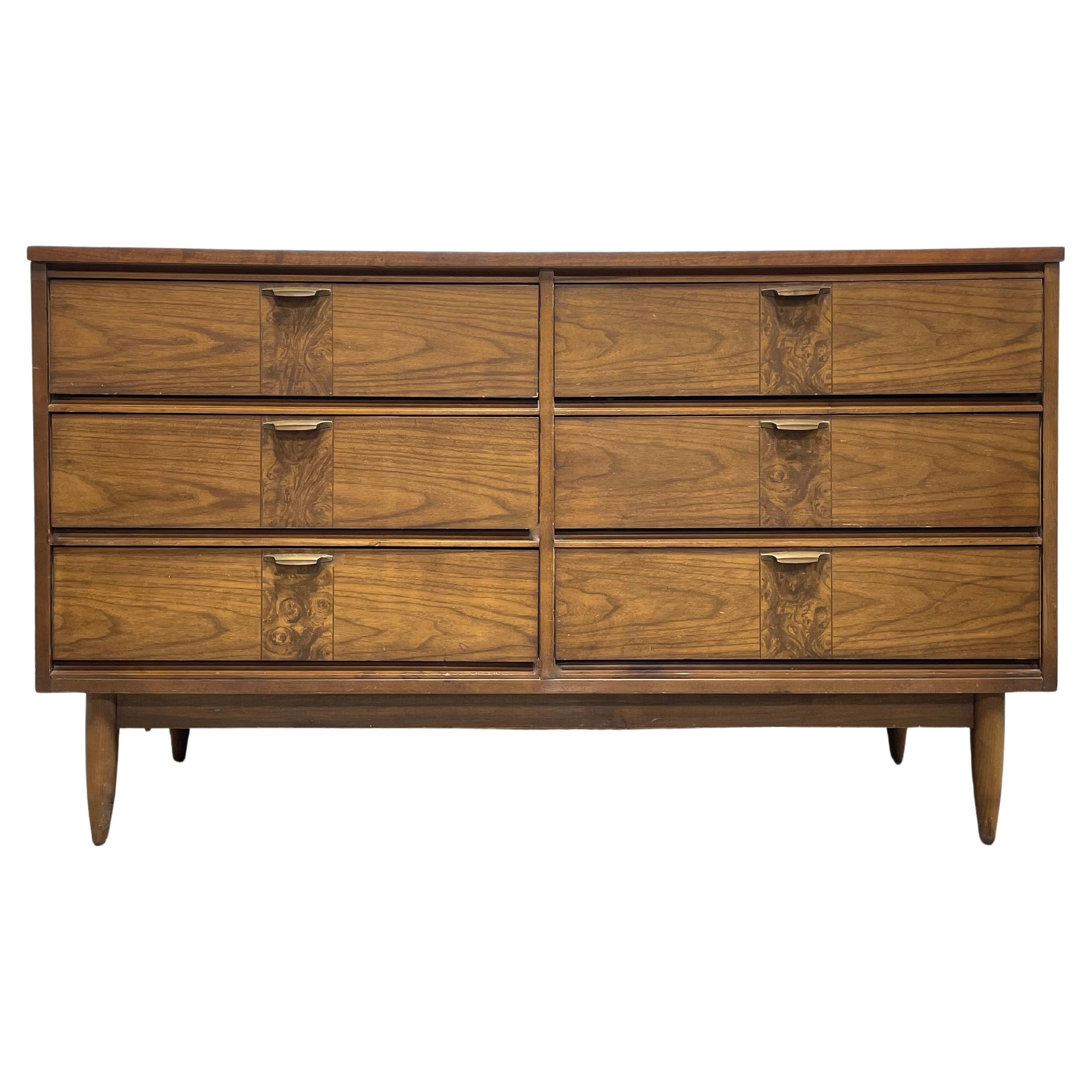 Mid Century MODERN Walnut CREDENZA / Dresser, c. 1960's