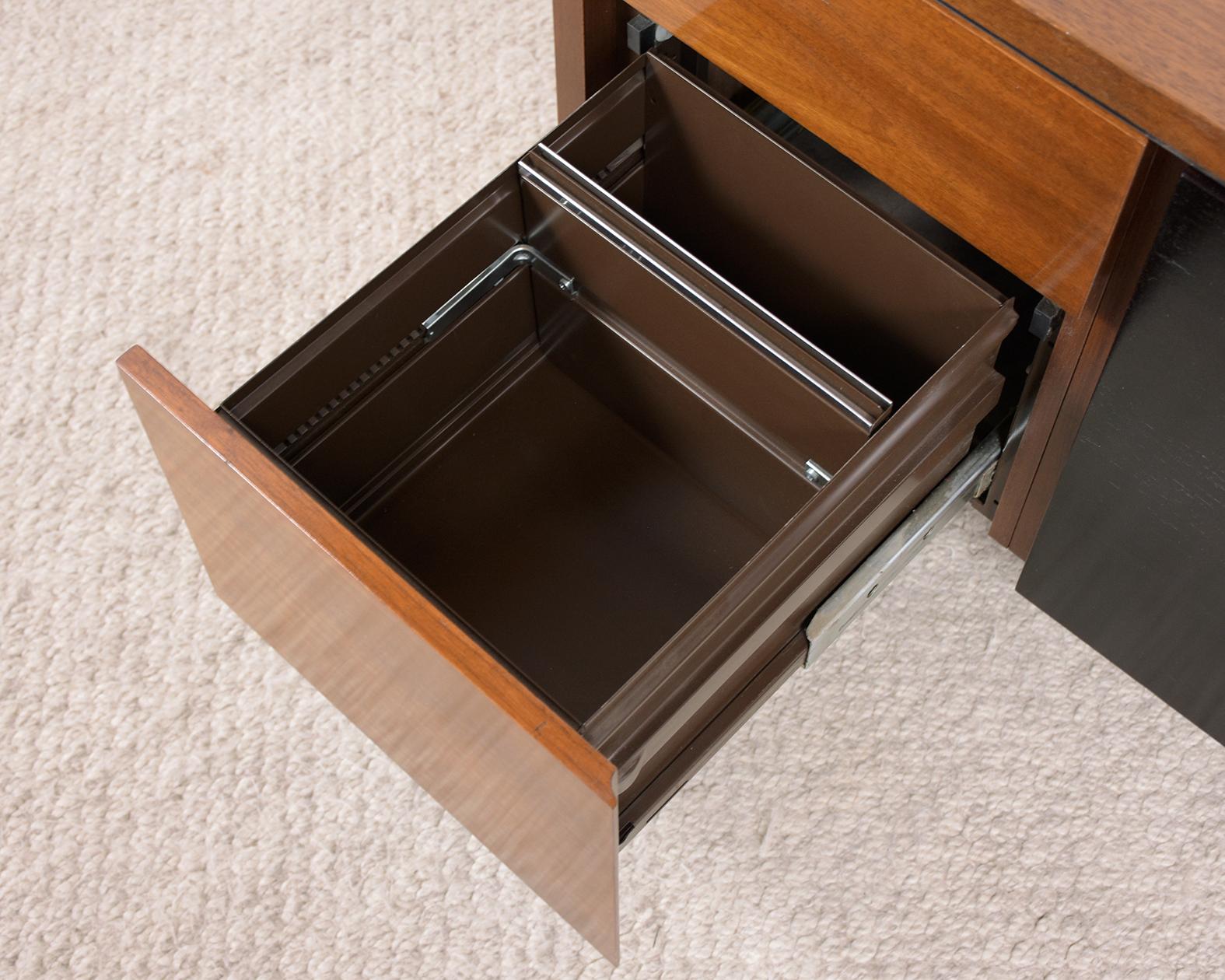 Mid-Century Modern Walnut Credenza 1