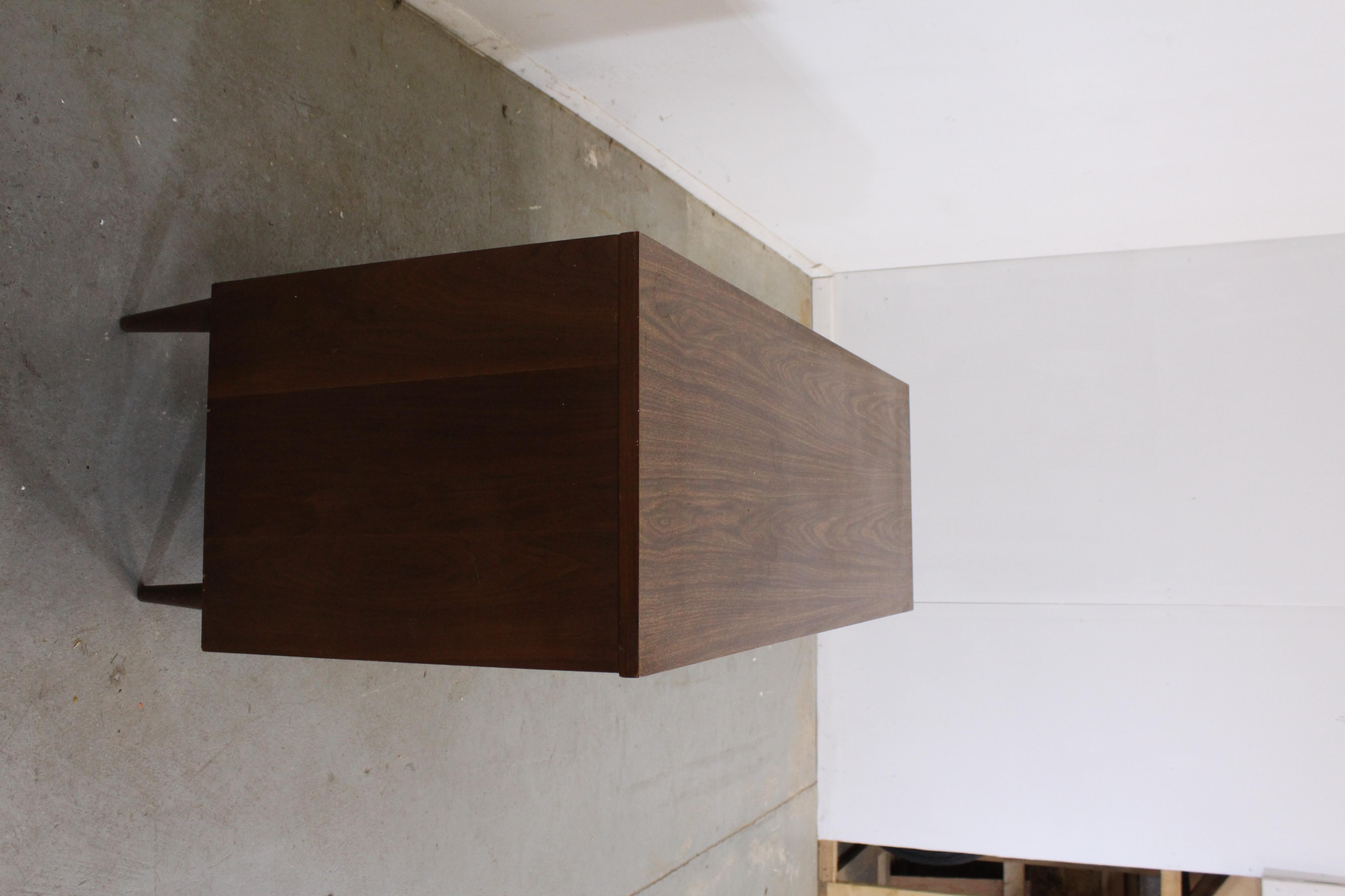 American Mid-Century Modern Walnut Credenza on Pencil Legs by Bassett Industries