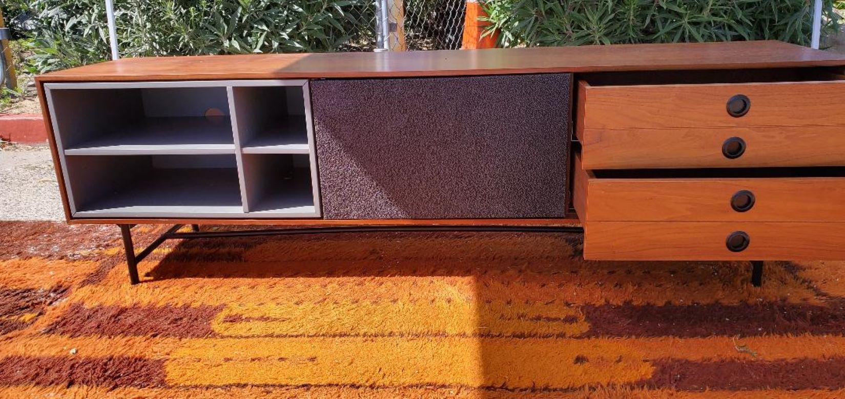 20th Century Mid Century Modern Walnut Credenza / Sideboard With Black Metal Base For Sale