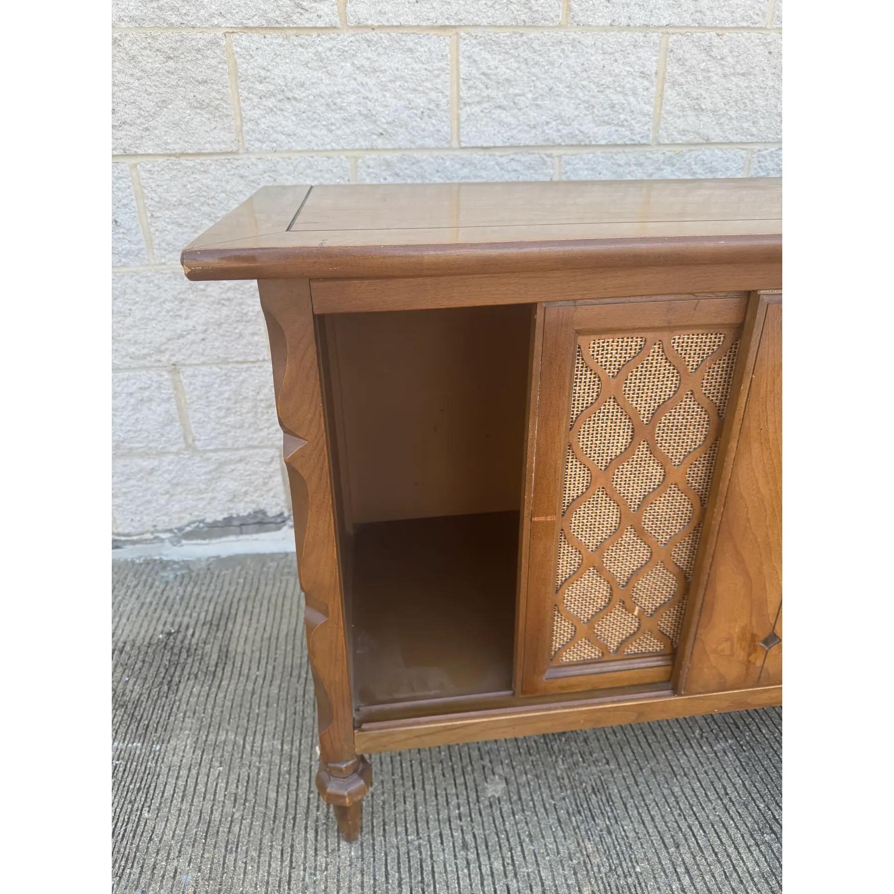 Mid-Century Modern Walnut Credenza With Cane Door Panels For Sale 2