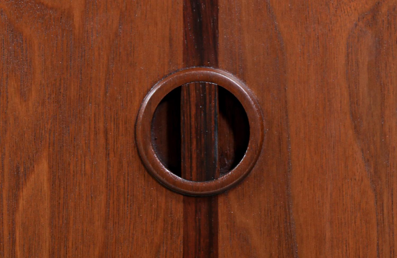 Mid-Century Modern Walnut Credenza with Rosewood Inlaid by Stanley Furniture 2