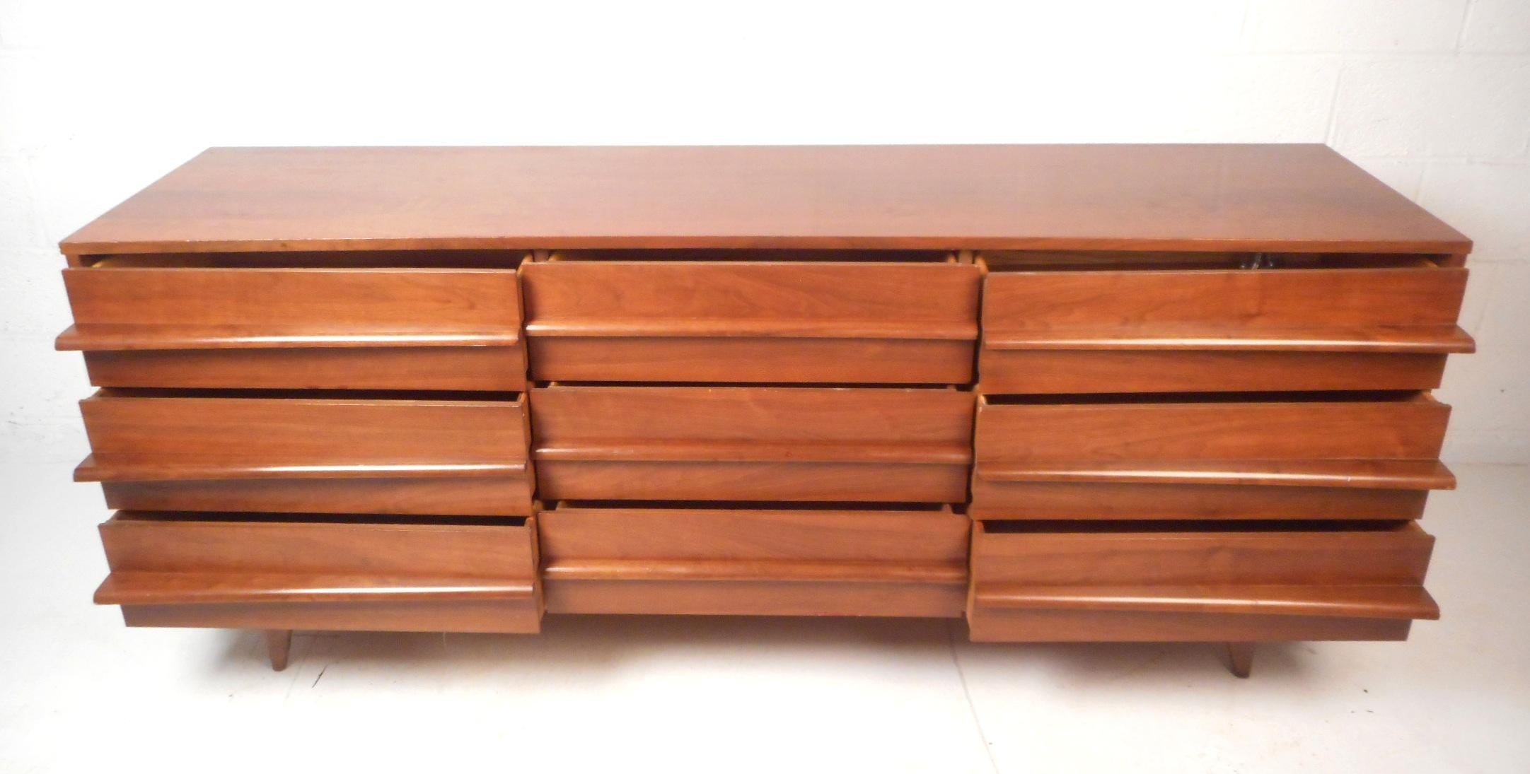 Unknown Mid-Century Modern Walnut Curved Front Dresser