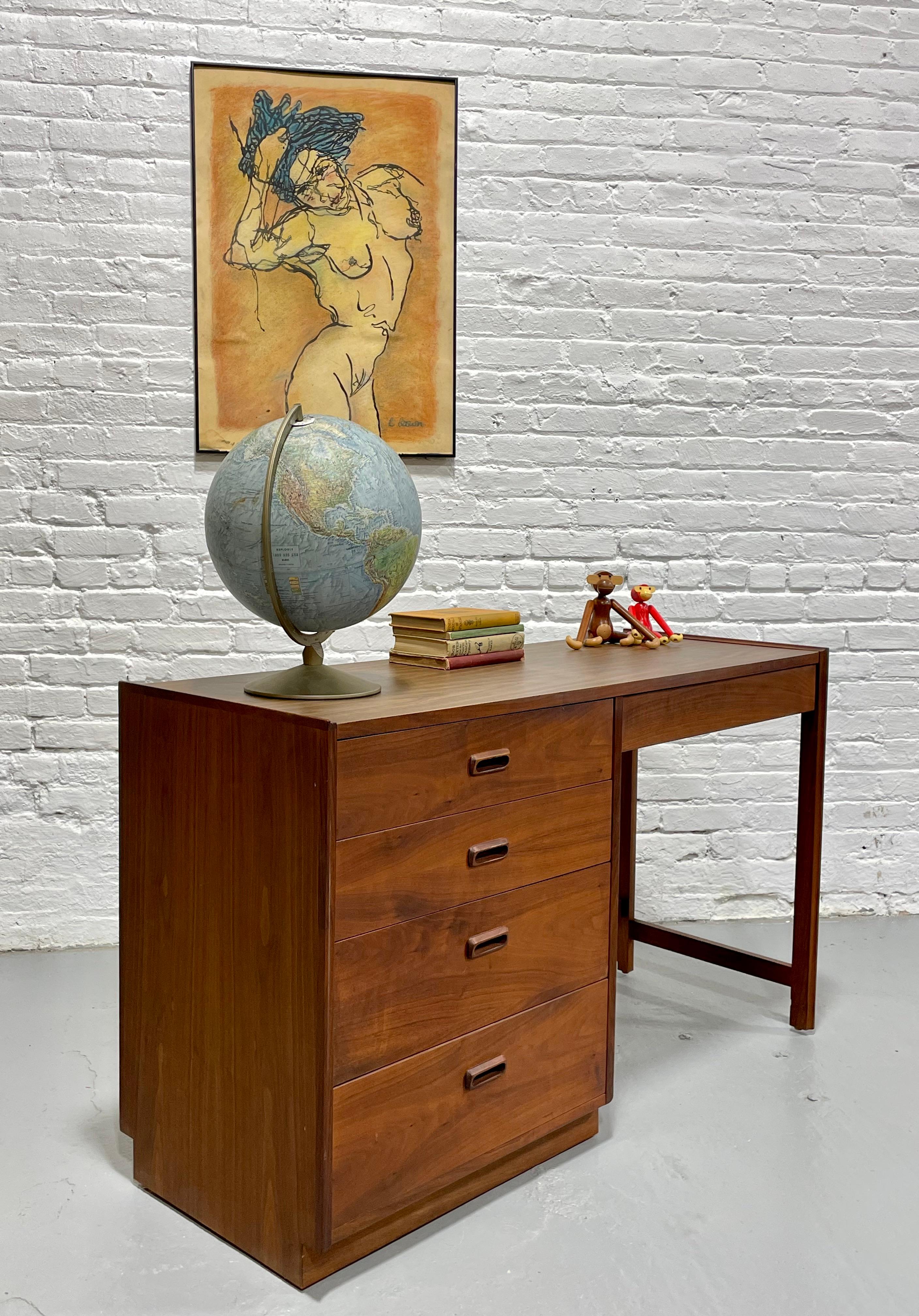 Mid Century MODERN WALNUT DESK by Founders Furniture Co., c. 1960's For Sale 5