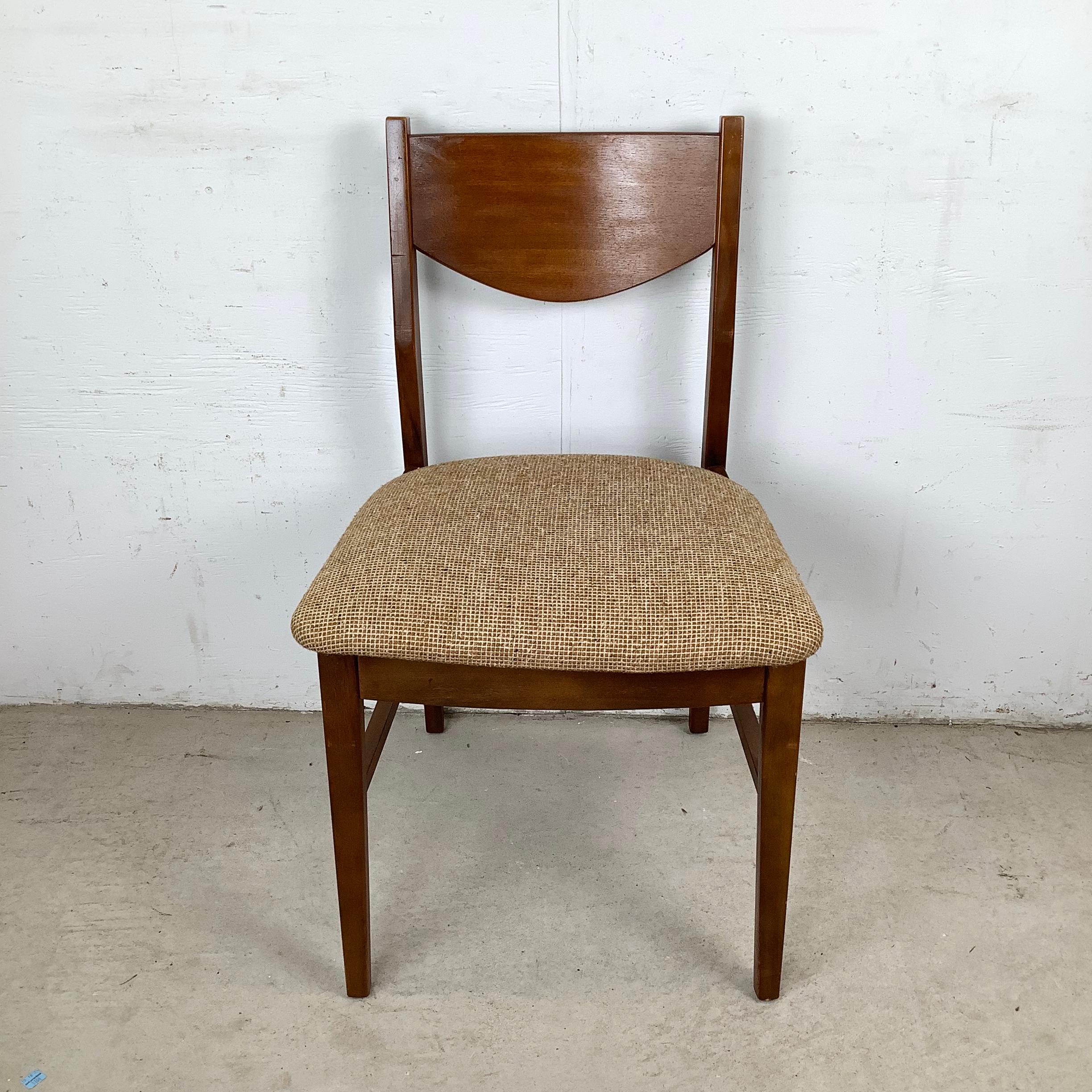 Mid-Century moderno Sedia da scrivania o sedia da pranzo in noce moderna del metà secolo in vendita