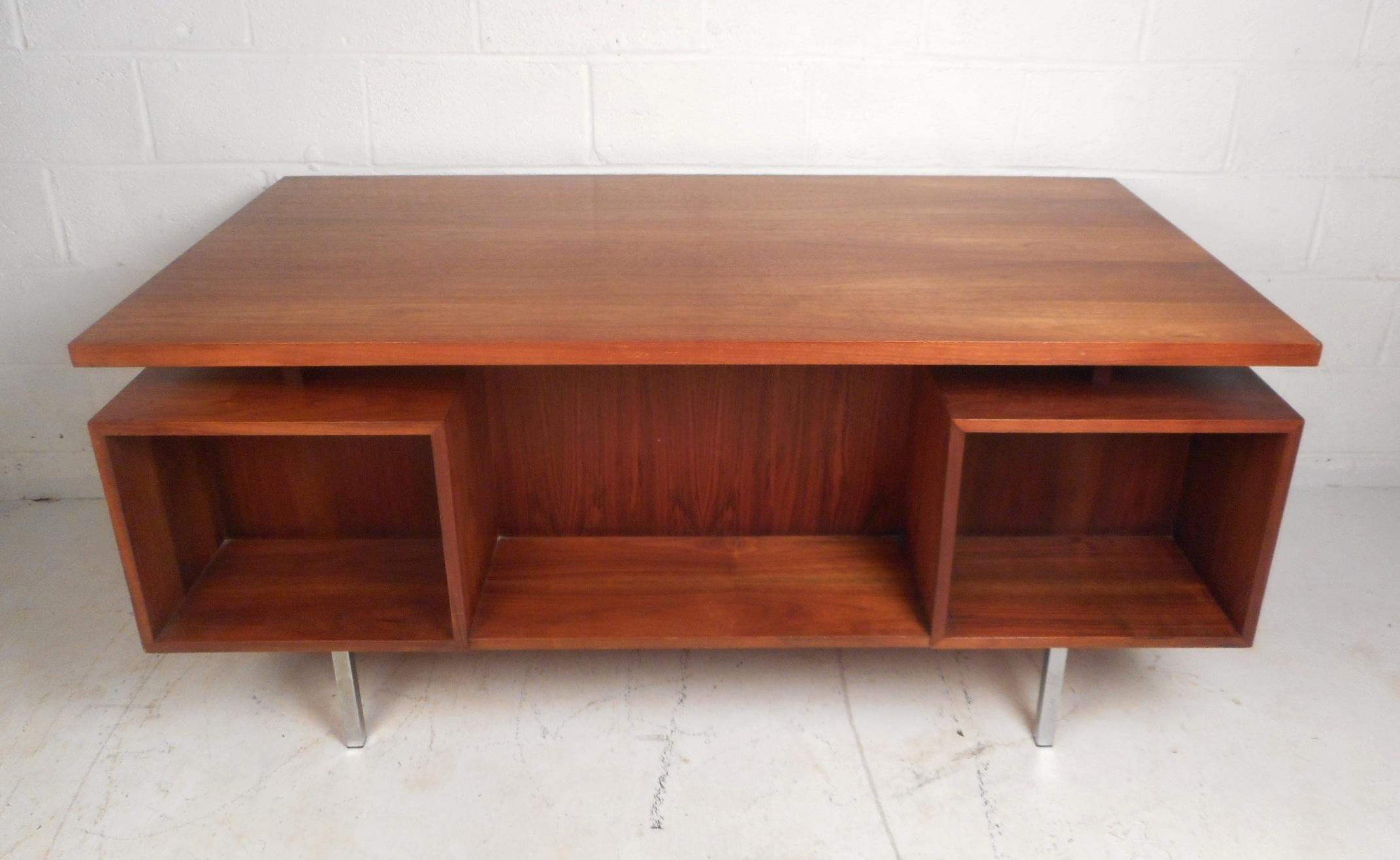 Mid-Century Modern Walnut Desk 3
