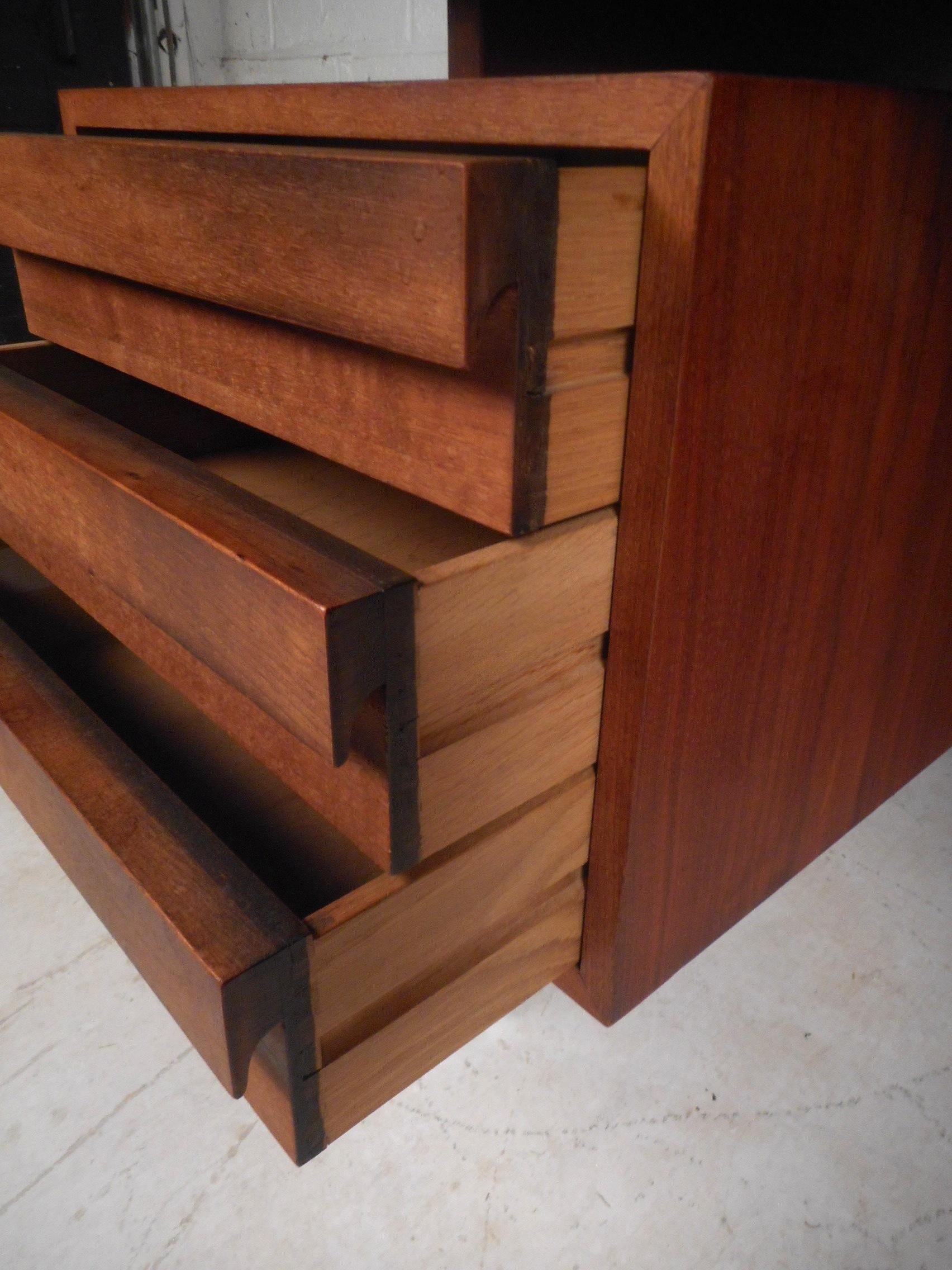 Mid-Century Modern Walnut Desk 4