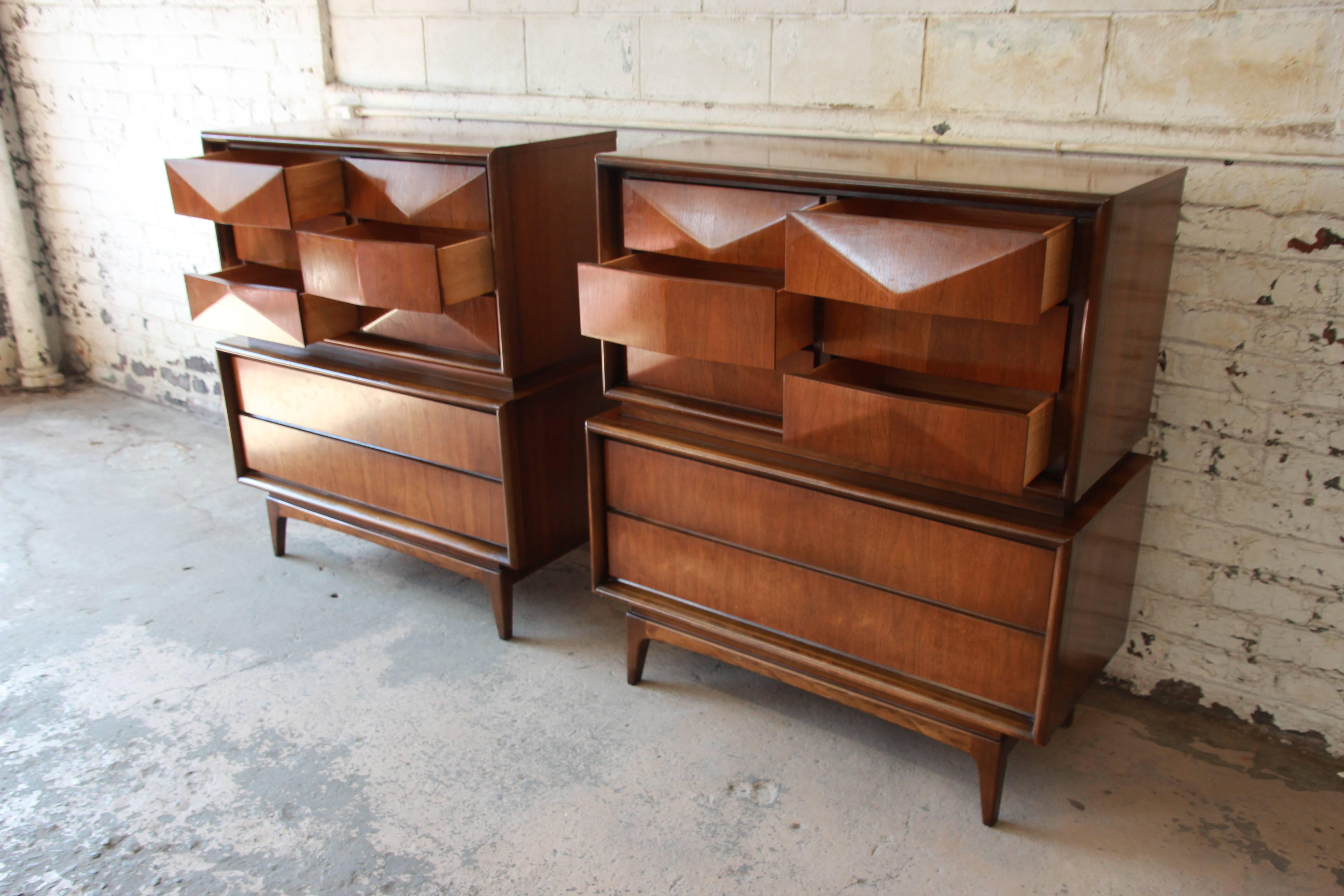 united diamond front dresser