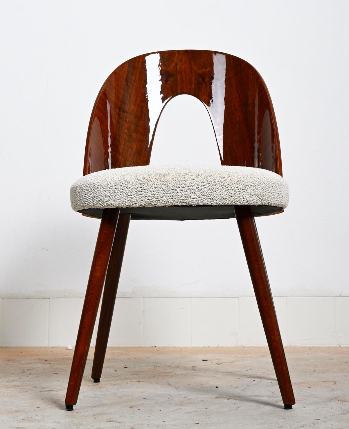 Mid-Century Modern Walnut Dining Chairs by Antonin Suman For Sale 2