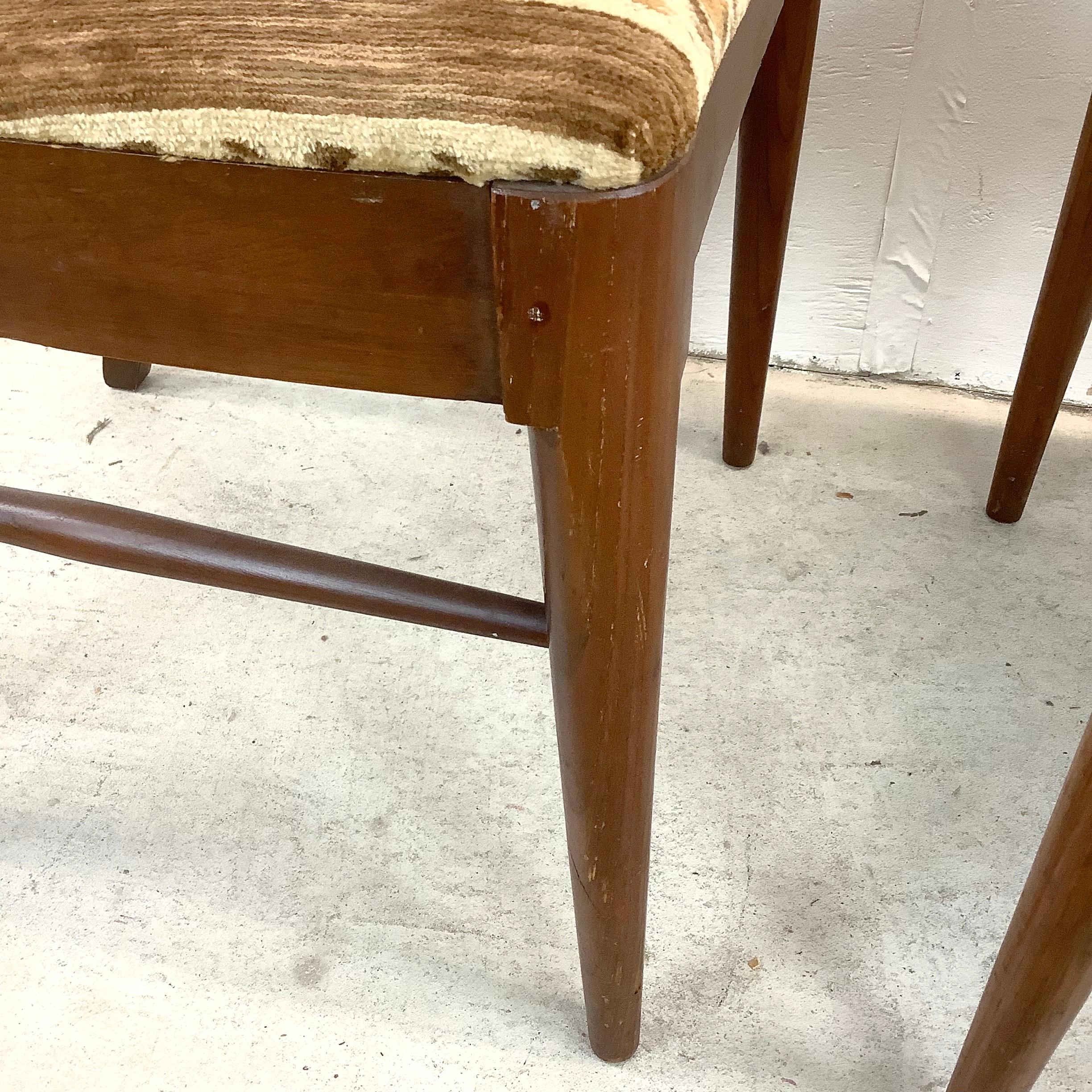 Mid-Century Modern Walnut Dining Chairs For Sale 5