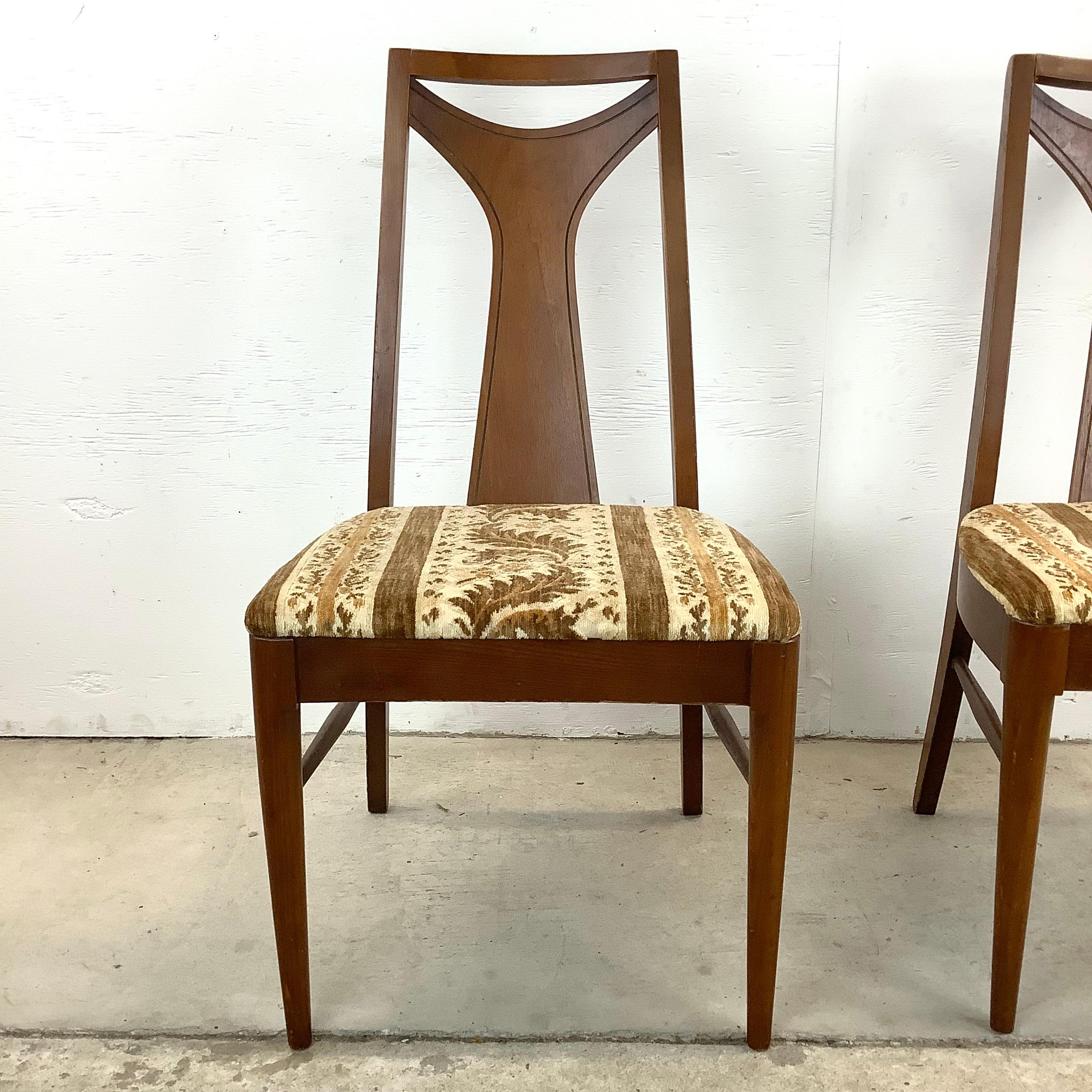 Unknown Mid-Century Modern Walnut Dining Chairs For Sale