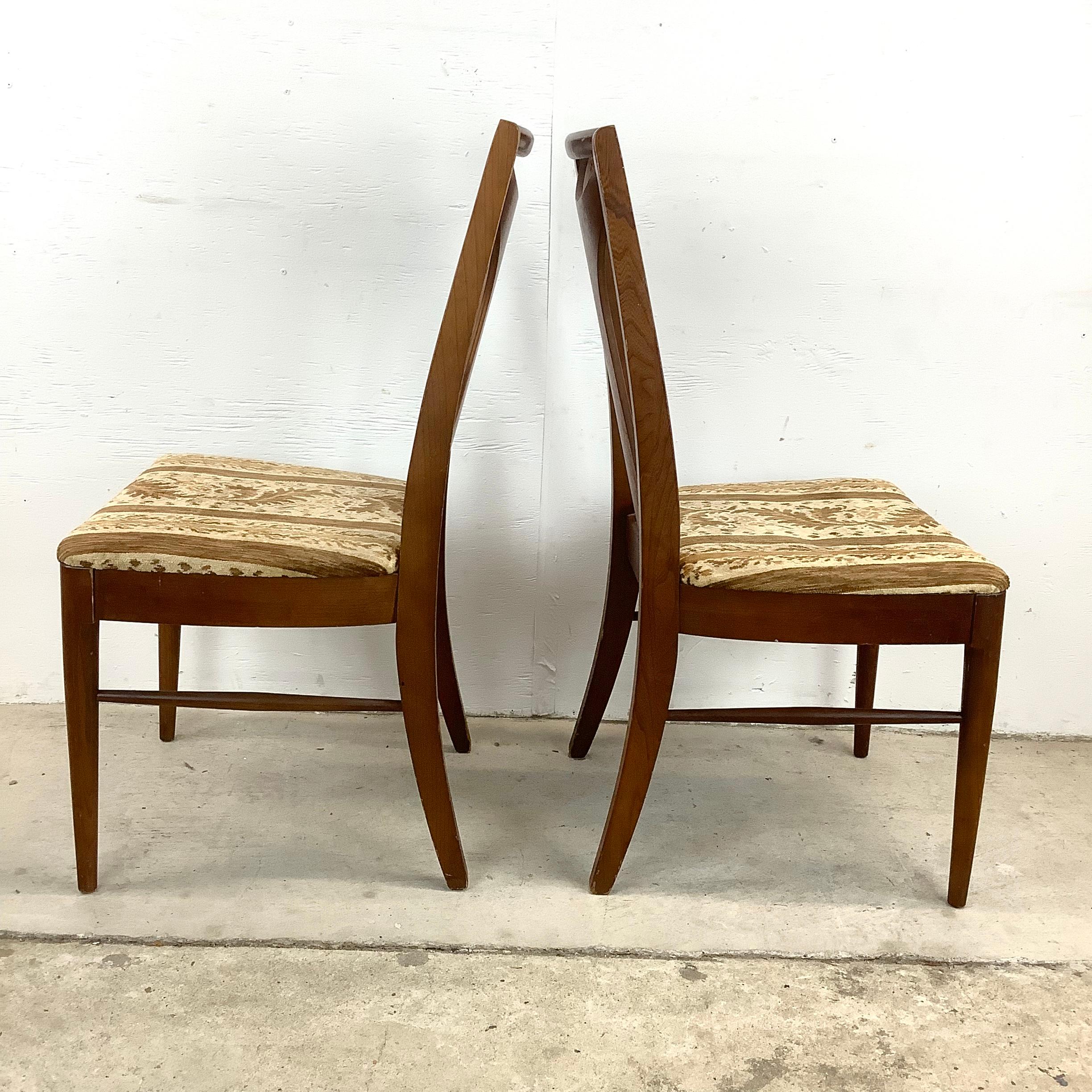 Mid-Century Modern Walnut Dining Chairs For Sale 1