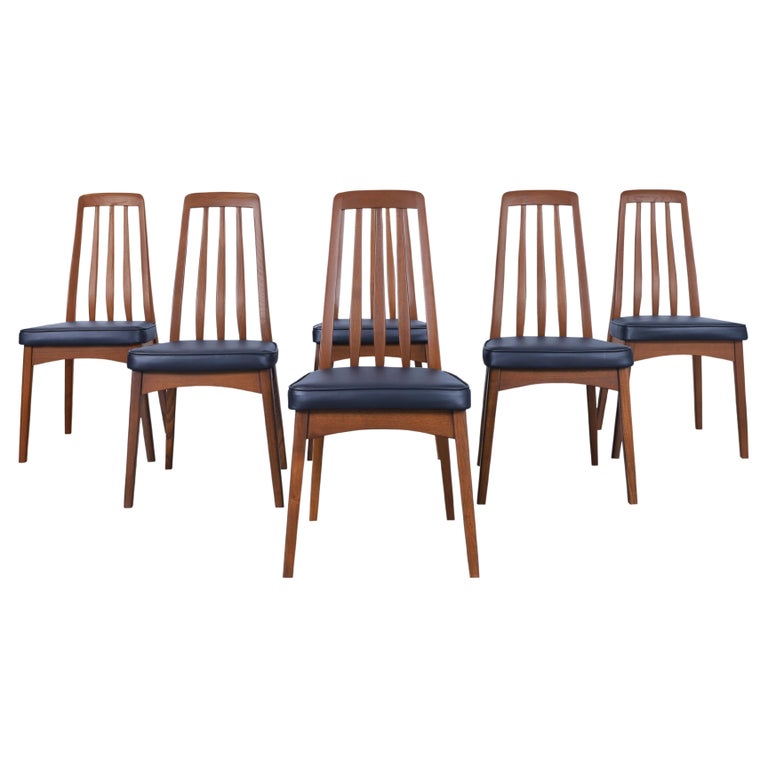 MidCentury Modern Walnut Dining Chairs For Sale at 1stDibs