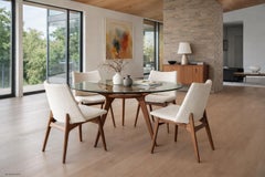 Vintage-Esstisch aus Nussbaumholz Modell 1135-T von Adrian Pearsall