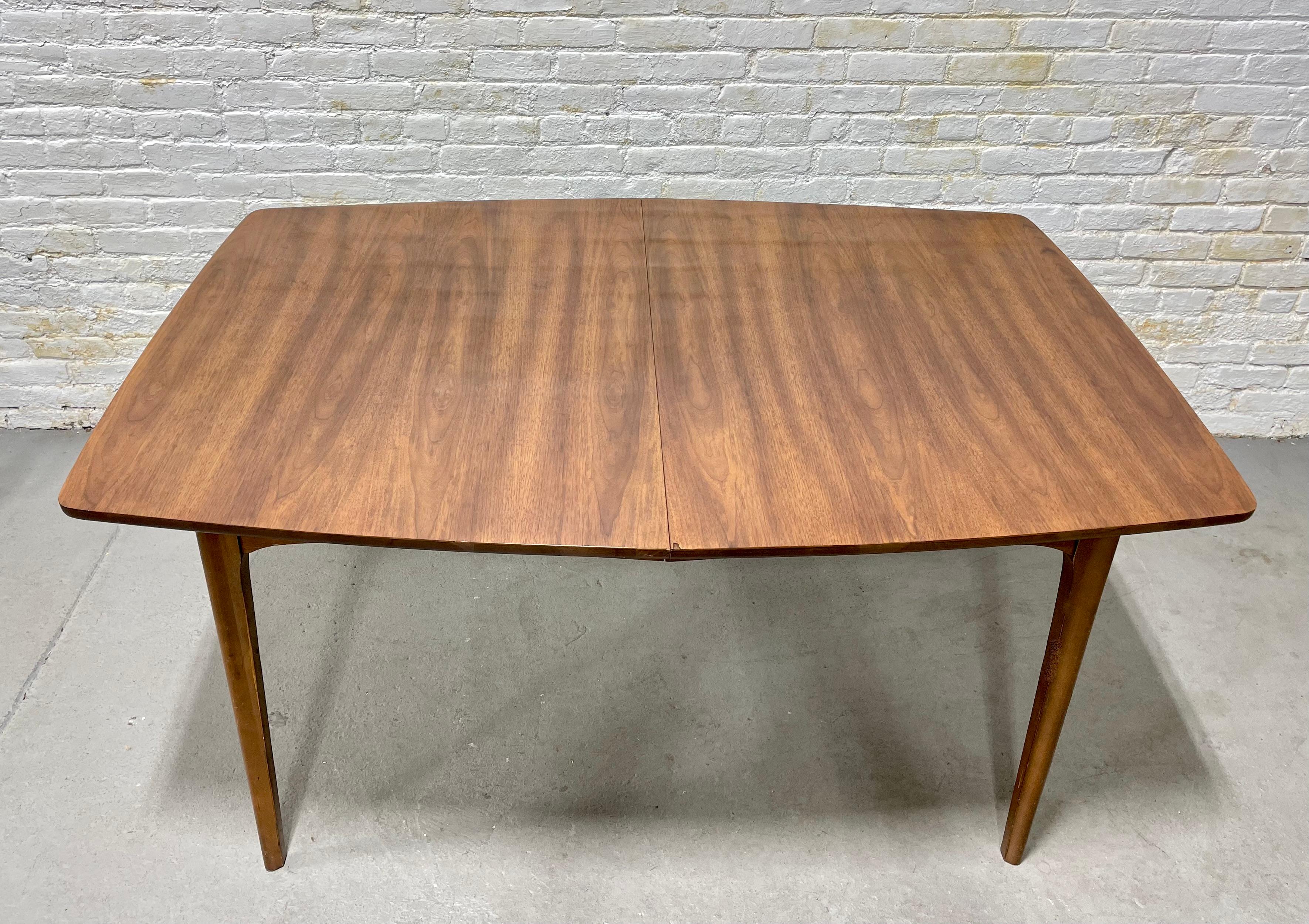 Mid-20th Century Mid-Century Modern Walnut Dining Table, circa 1960s For Sale