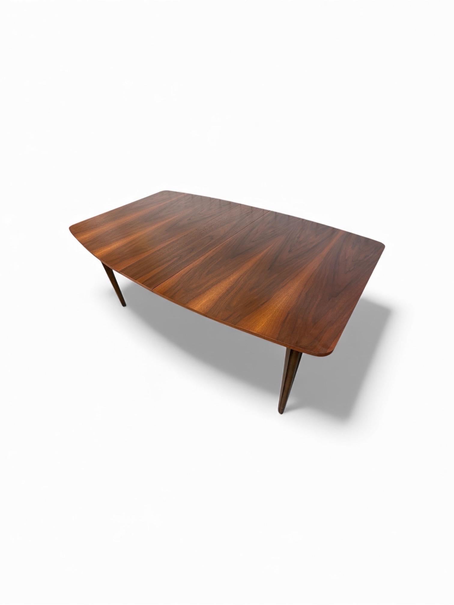 Wood Mid-Century Modern Walnut Dining Table For Sale
