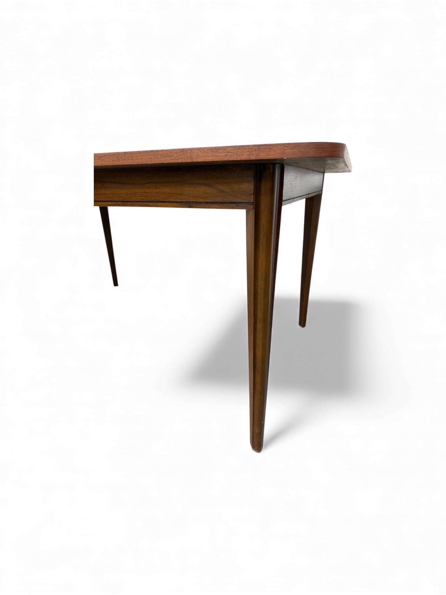 Mid-Century Modern Walnut Dining Table For Sale 2